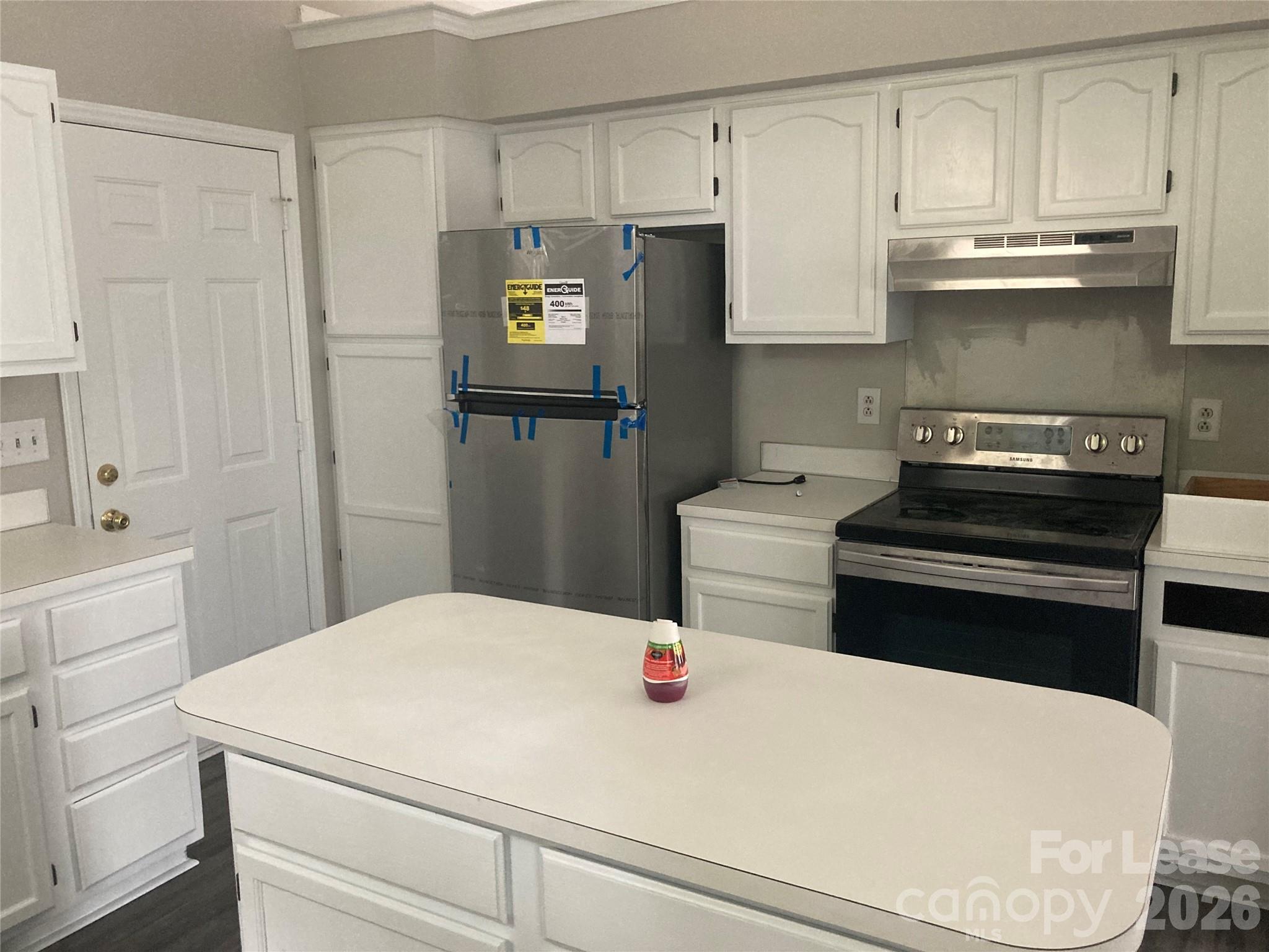 3506 Briarthorne Drive Property Photo 4
