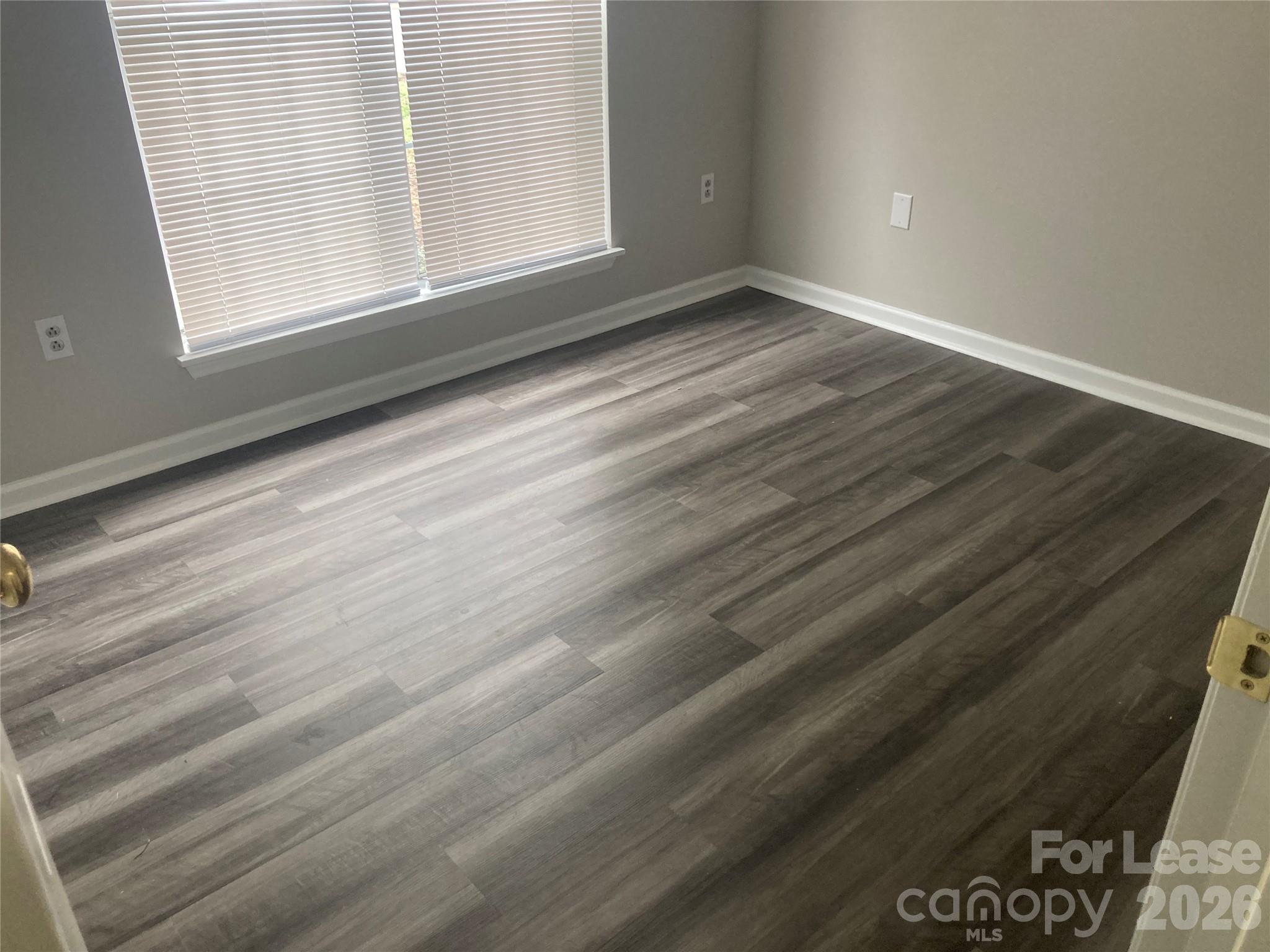 3506 Briarthorne Drive Property Photo 8