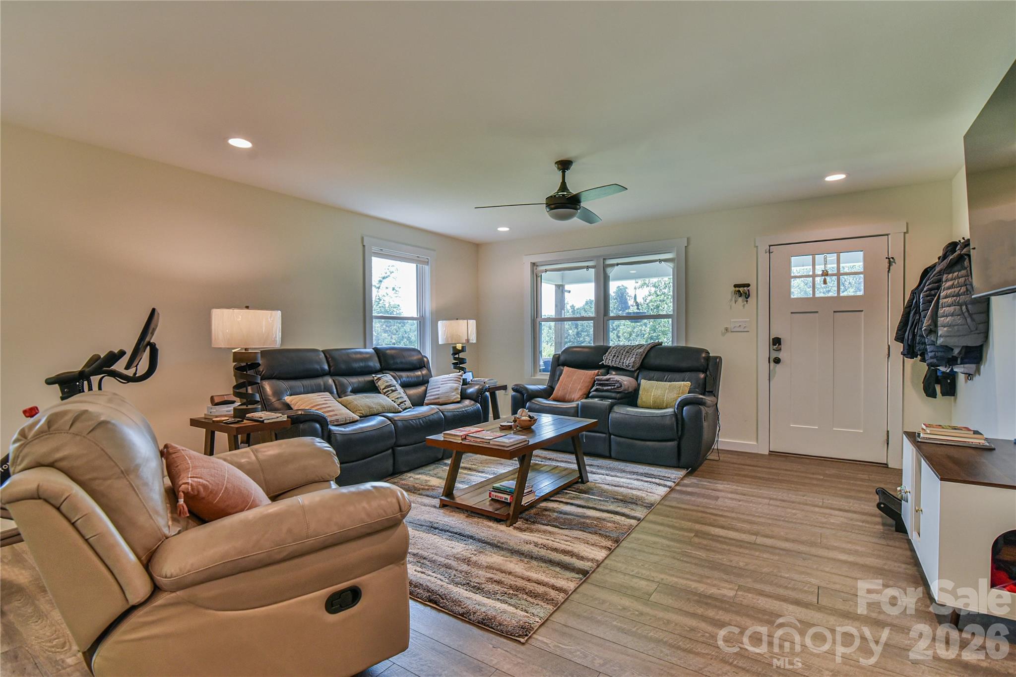33 Ben Lippen Road Property Photo 4