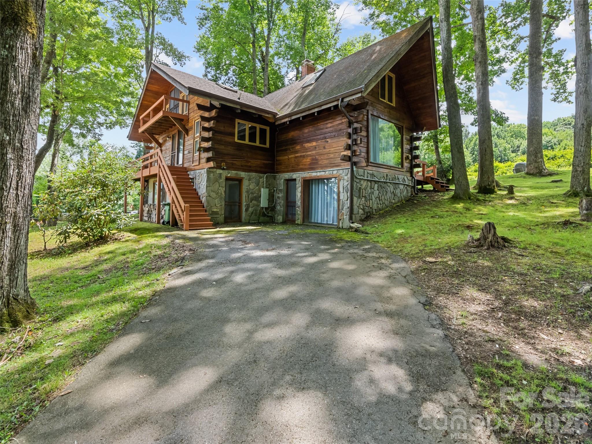 770 Shelton Cove Road Property Photo 2