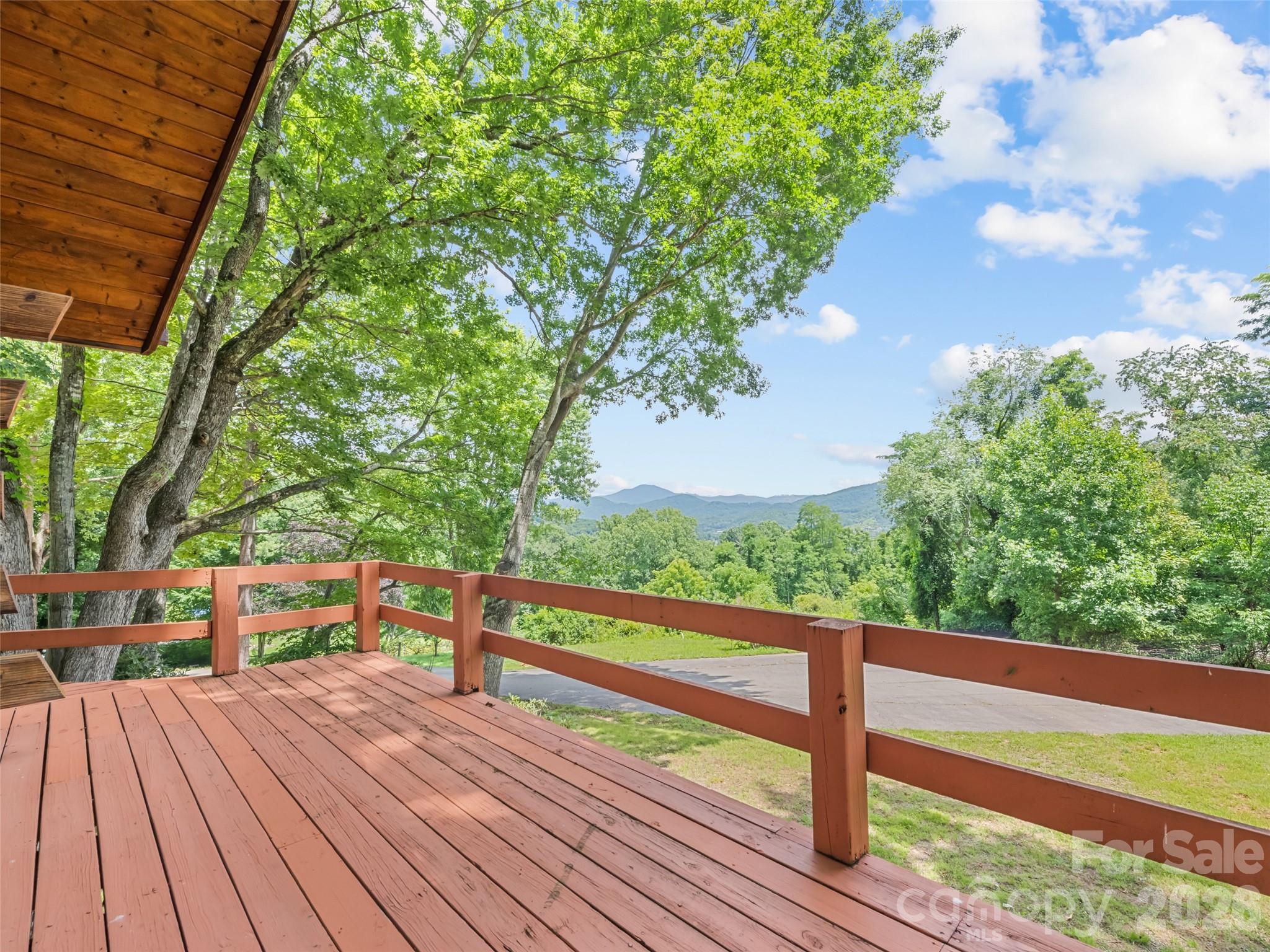 770 Shelton Cove Road Property Photo 4