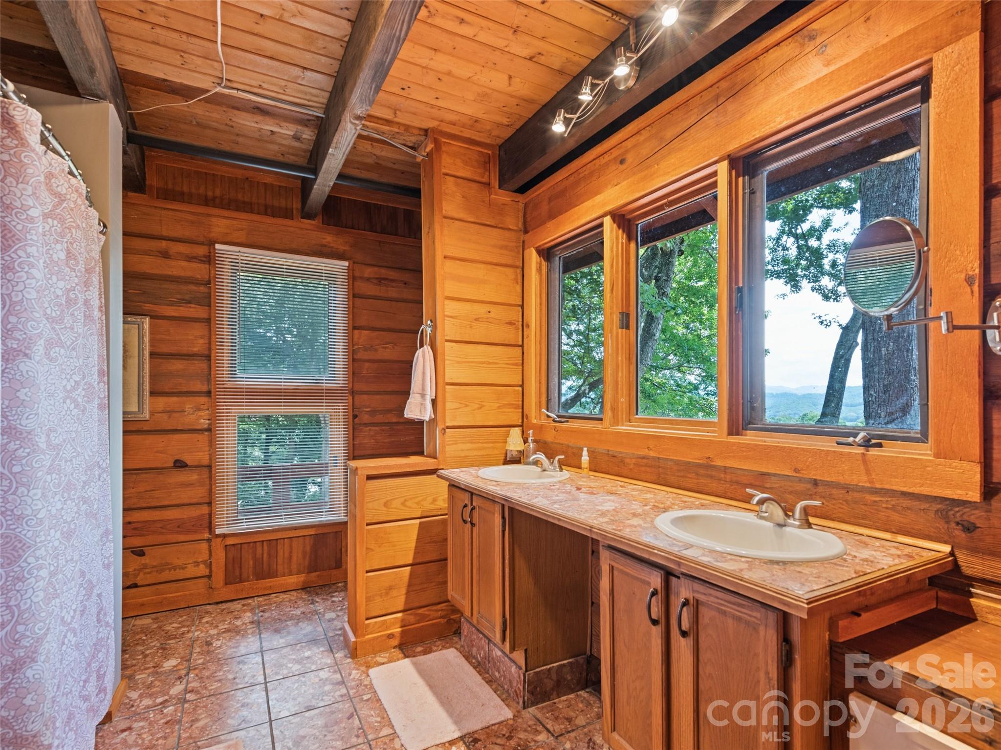770 Shelton Cove Road Property Photo 10
