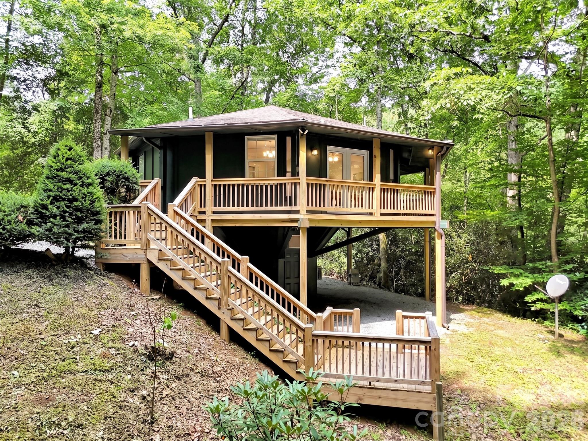 477 Mountain Forest Estate Property Photo 3