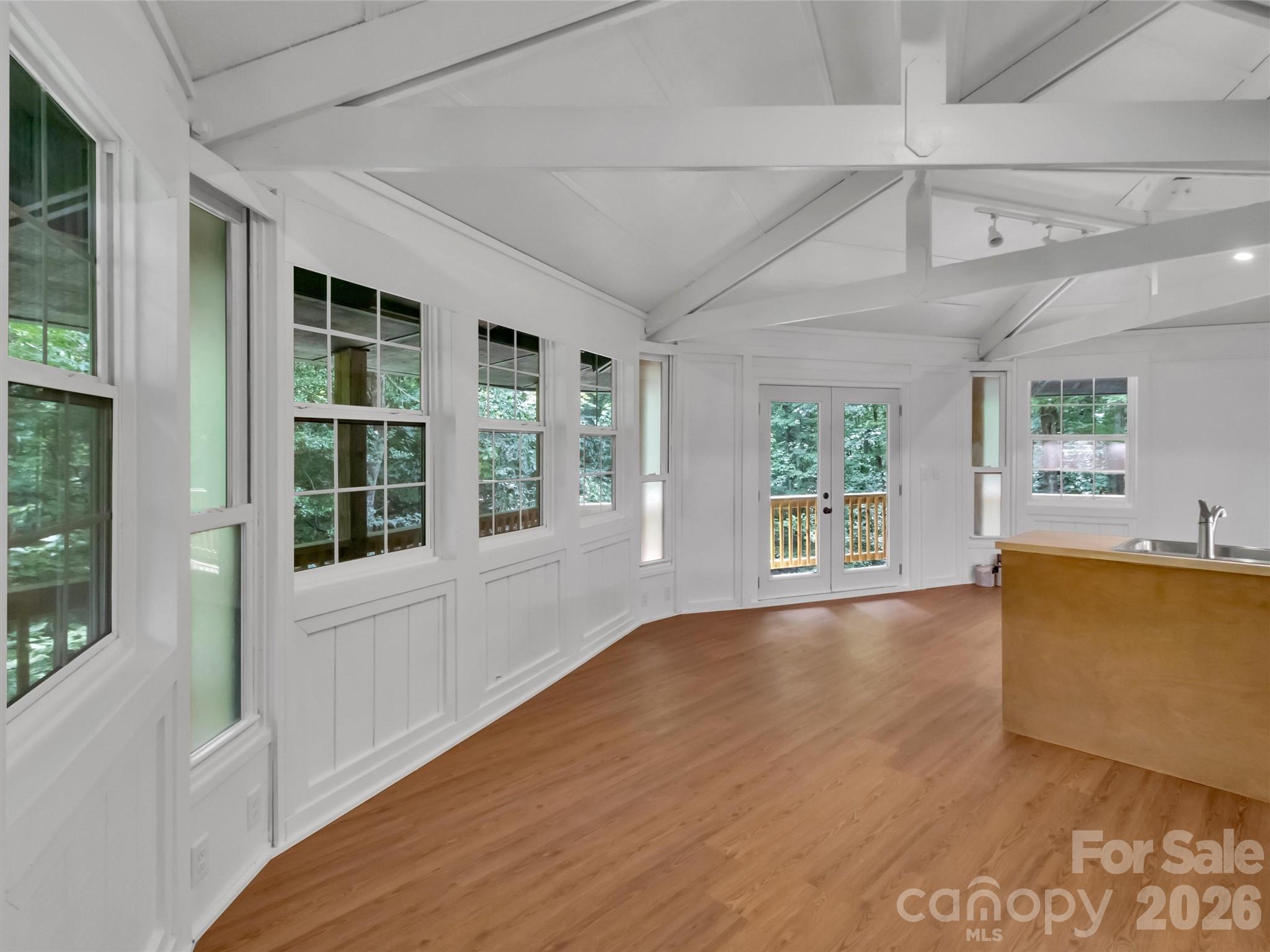 477 Mountain Forest Estate Property Photo 8