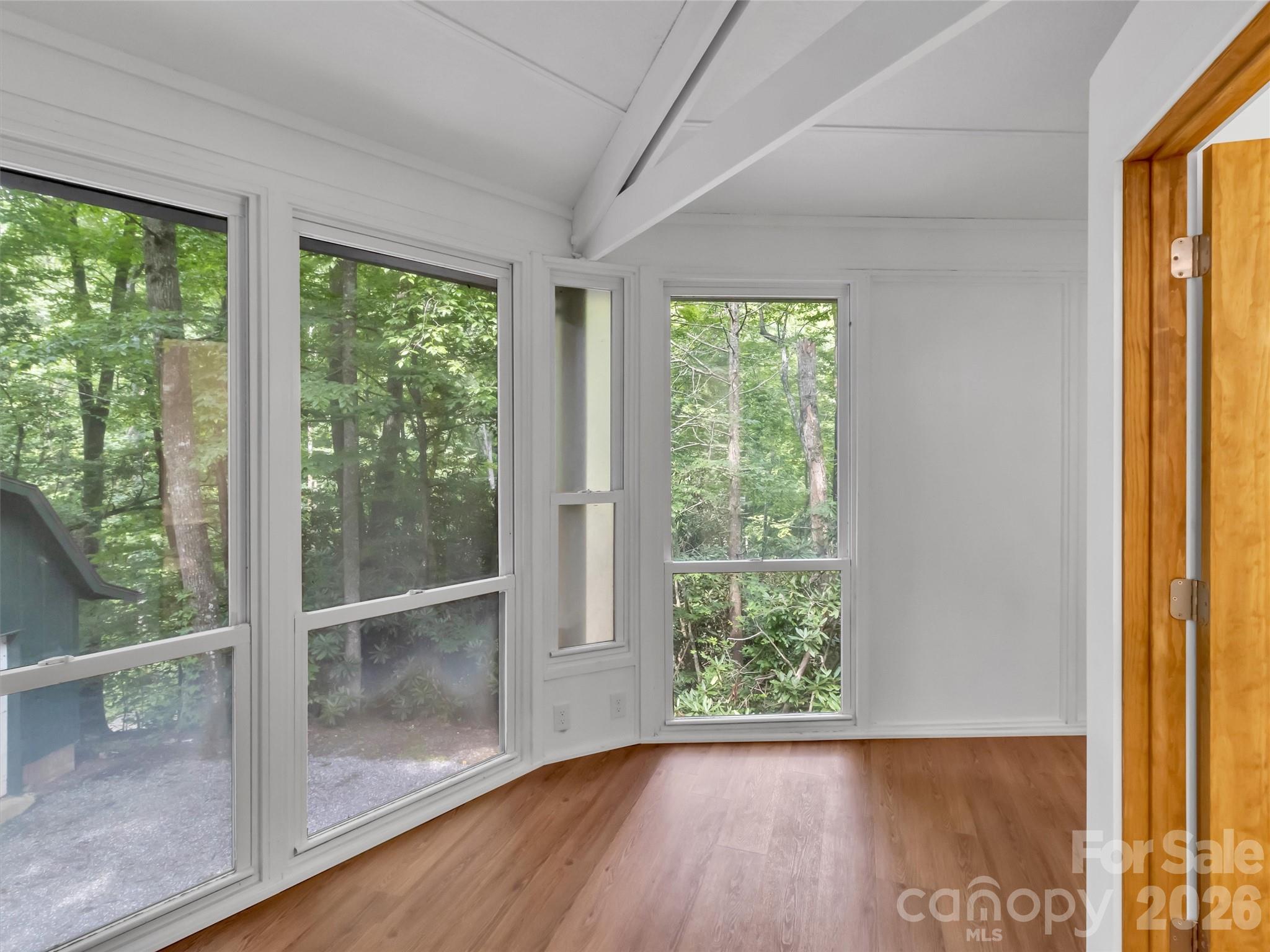 477 Mountain Forest Estate Property Photo 9