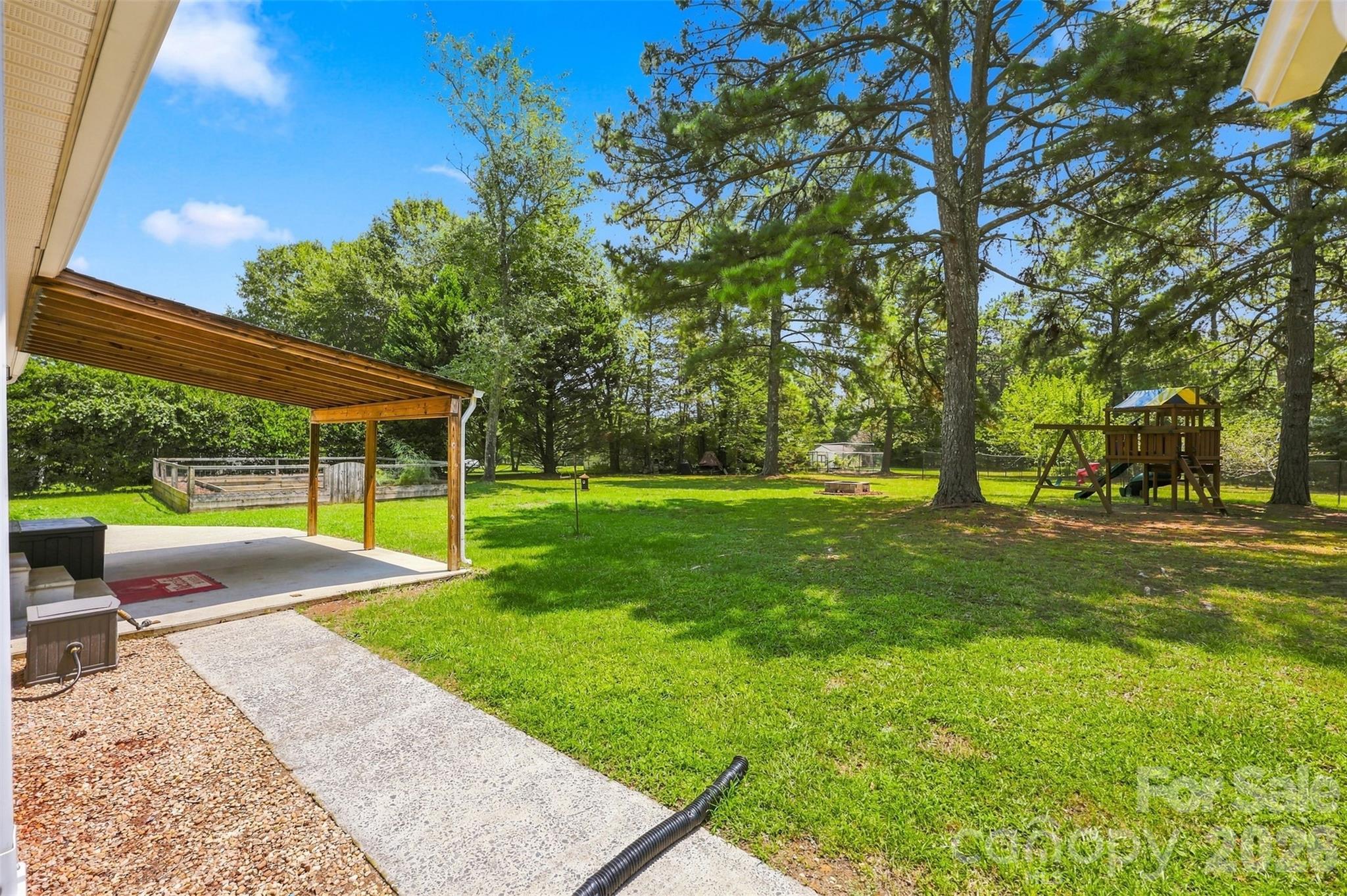 1973 Davis Circle Property Photo 22
