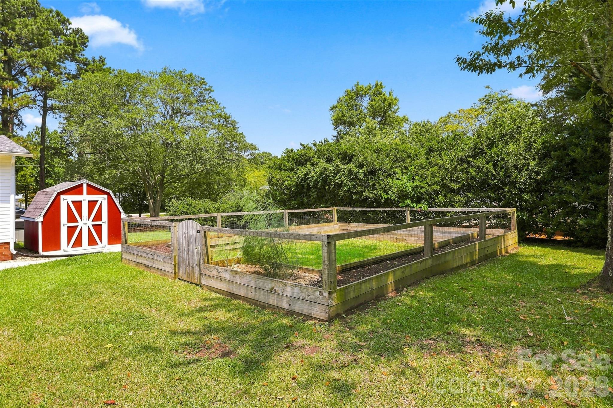 1973 Davis Circle Property Photo 26