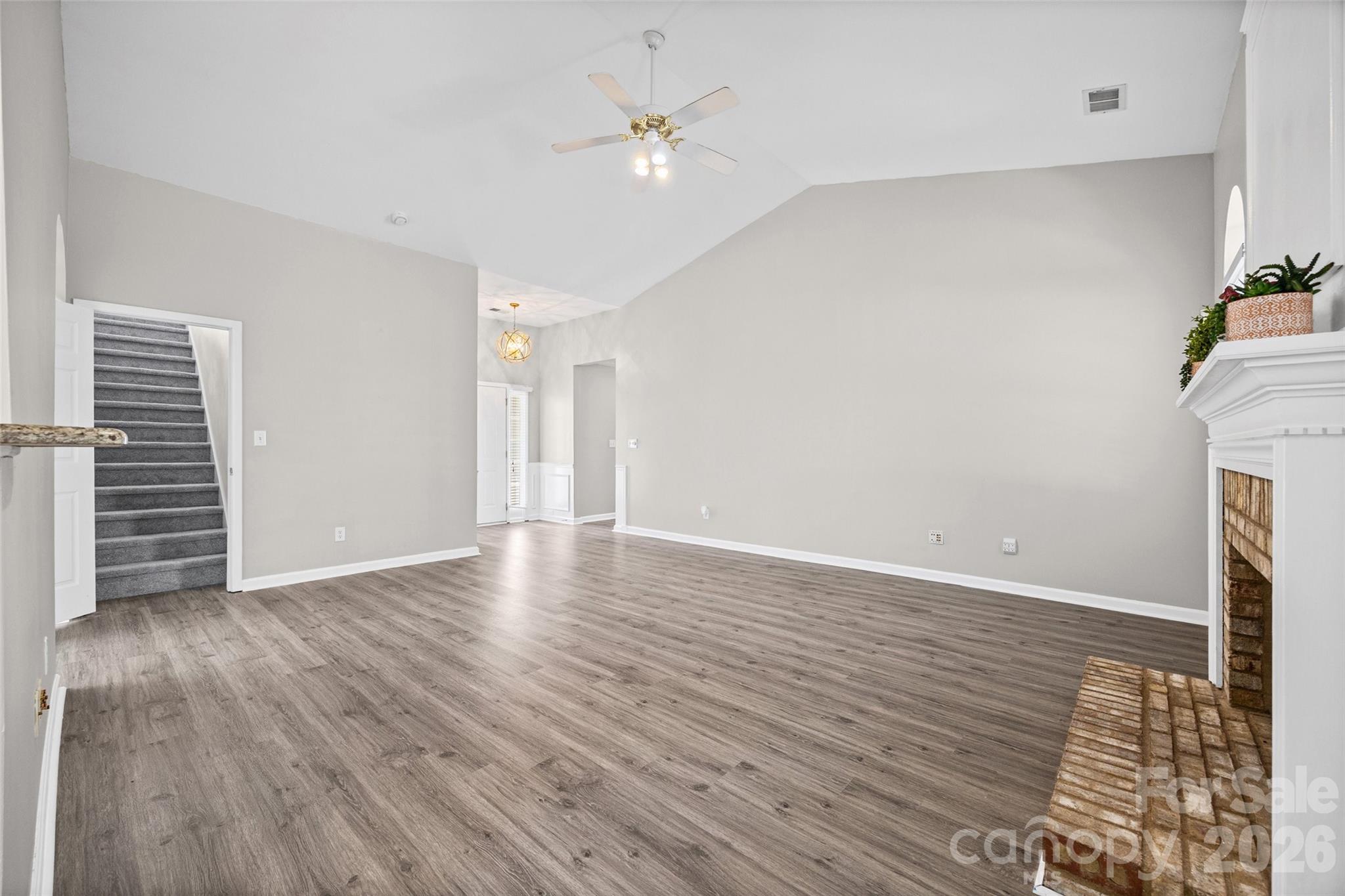 12630 Ivey Creek Drive Property Photo 6
