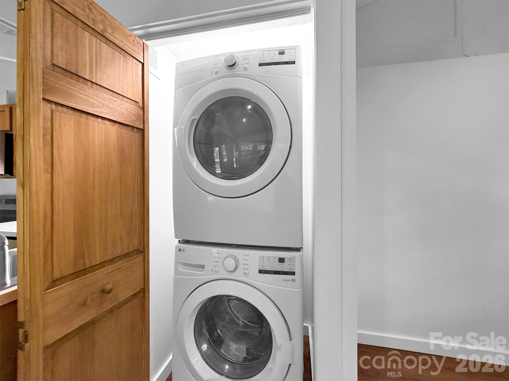 475 Mountain Forest Estate Property Photo 8