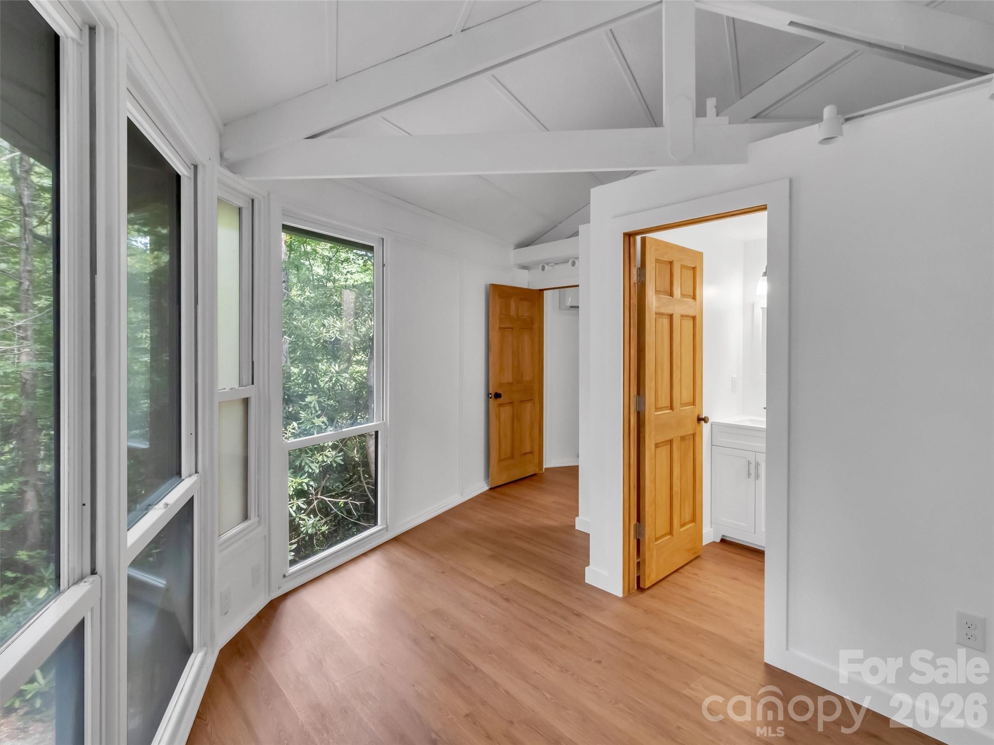 475 Mountain Forest Estate Property Photo 11