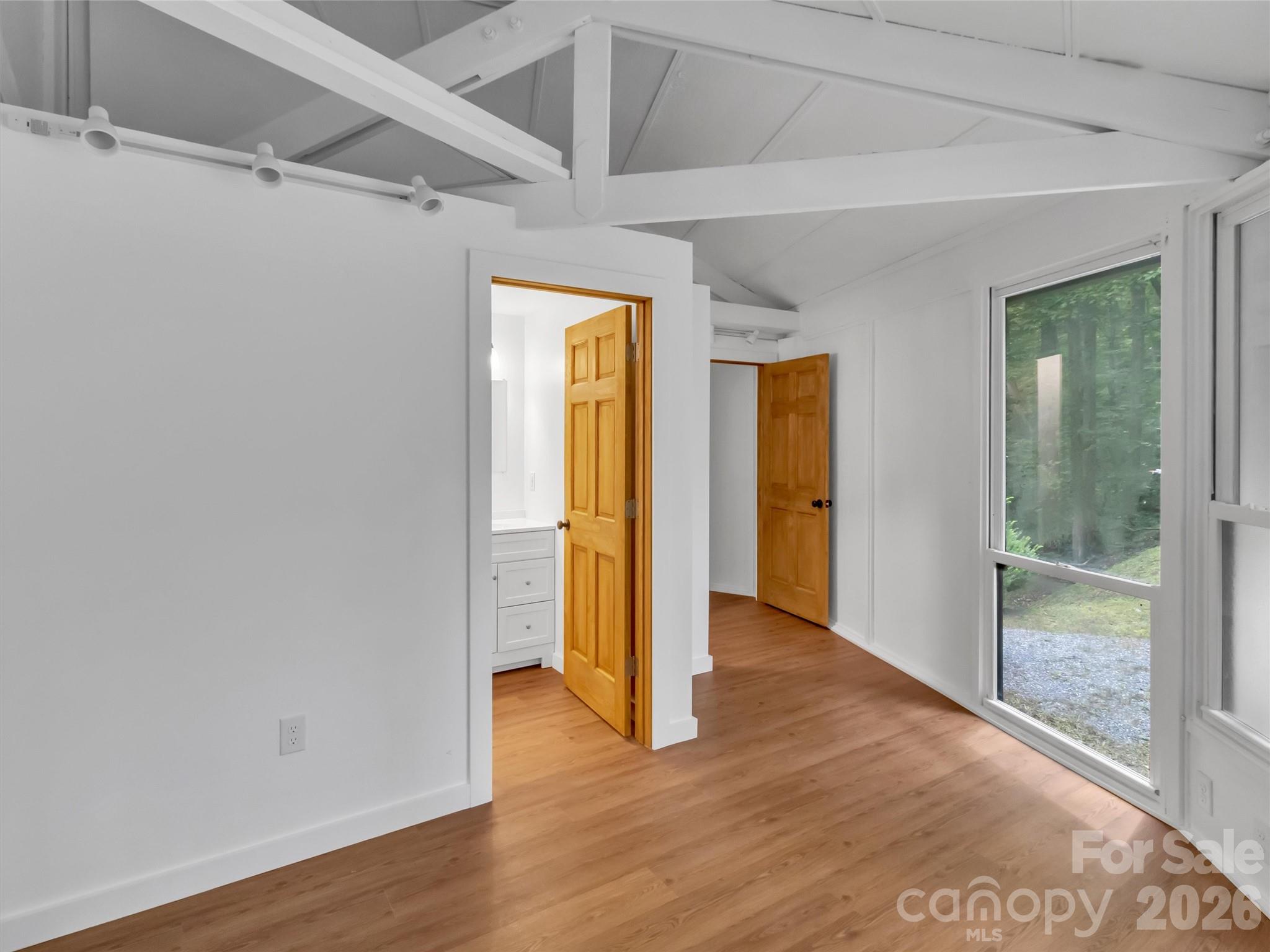 475 Mountain Forest Estate Property Photo 12