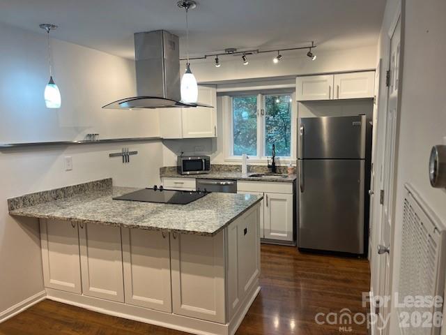 433 W 8th Street Property Photo 13
