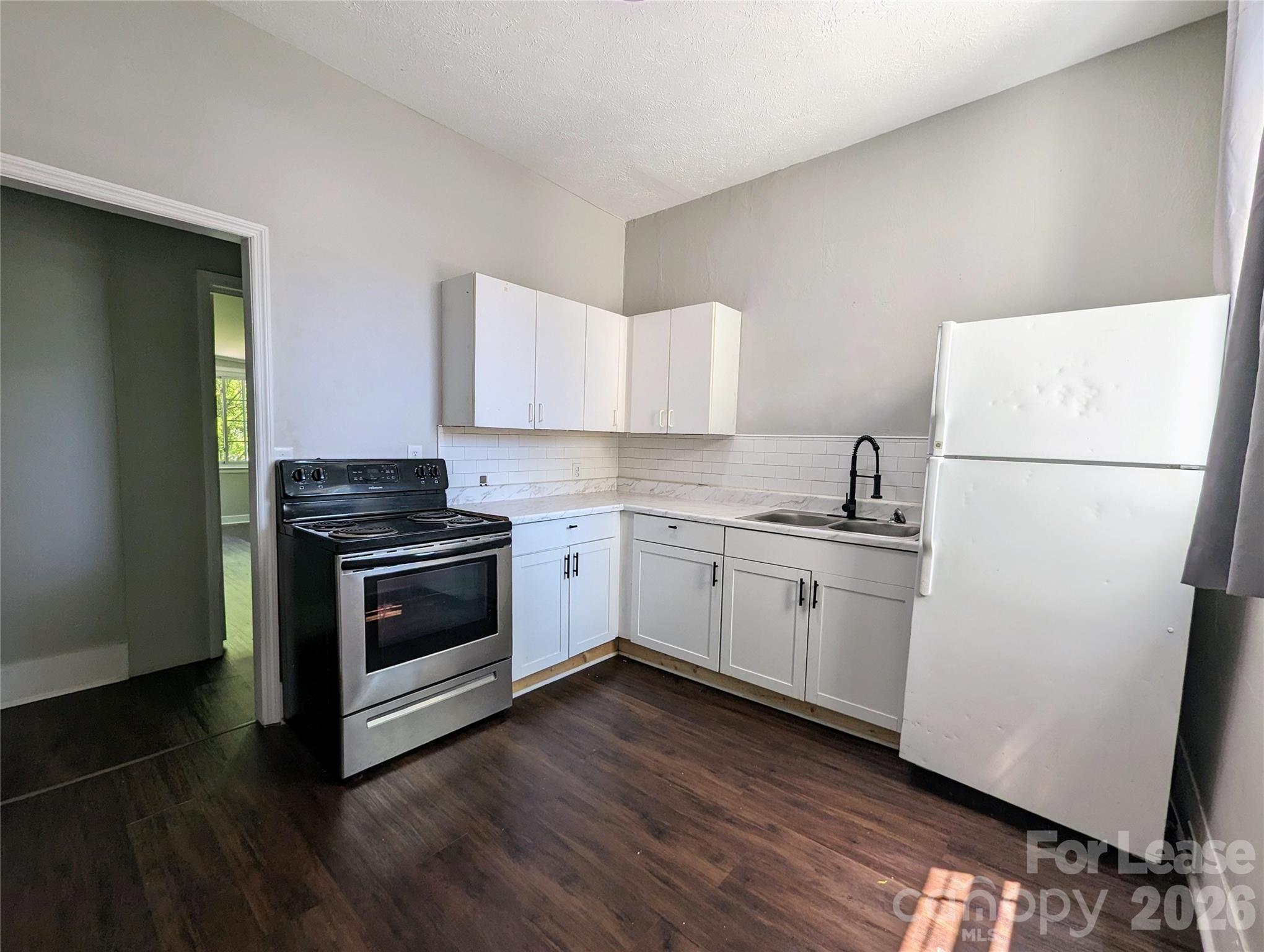 526 Fleming Street Property Photo 5