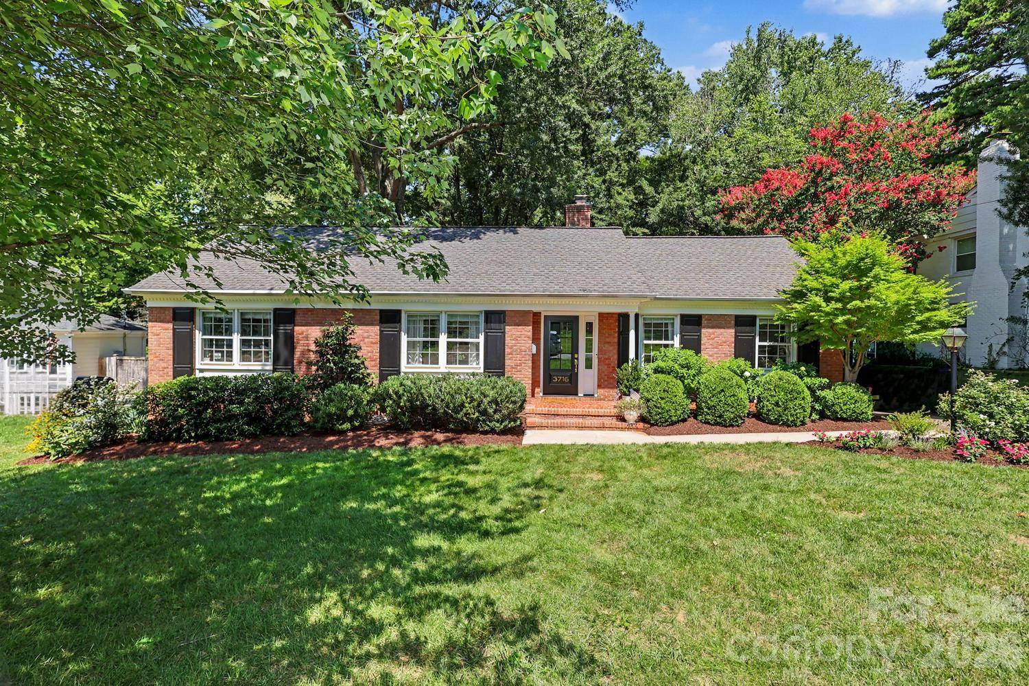 3716 Severn Avenue Property Photo 1