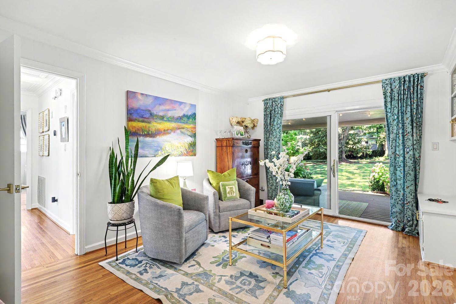 3716 Severn Avenue Property Photo 10