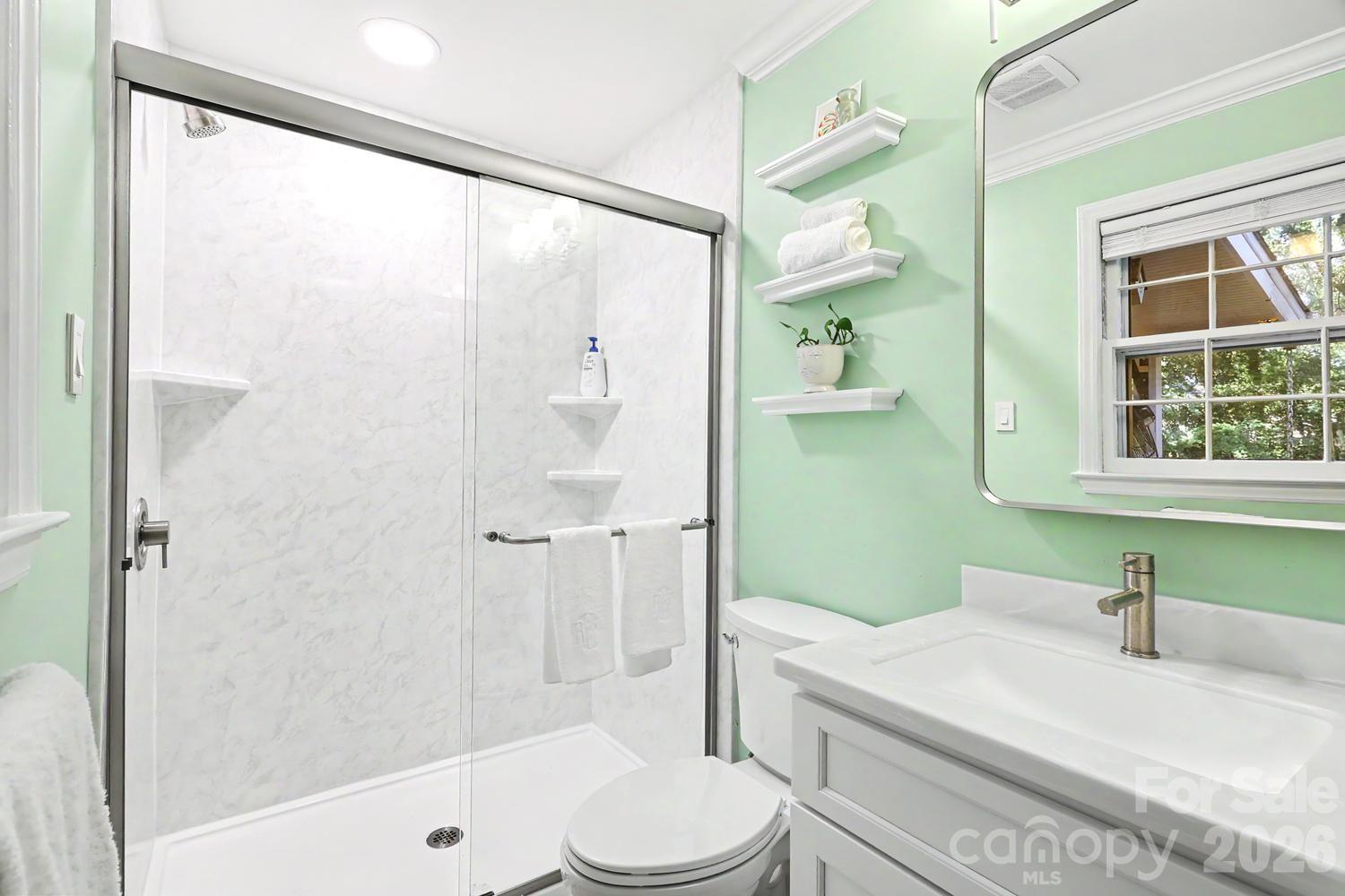 3716 Severn Avenue Property Photo 16