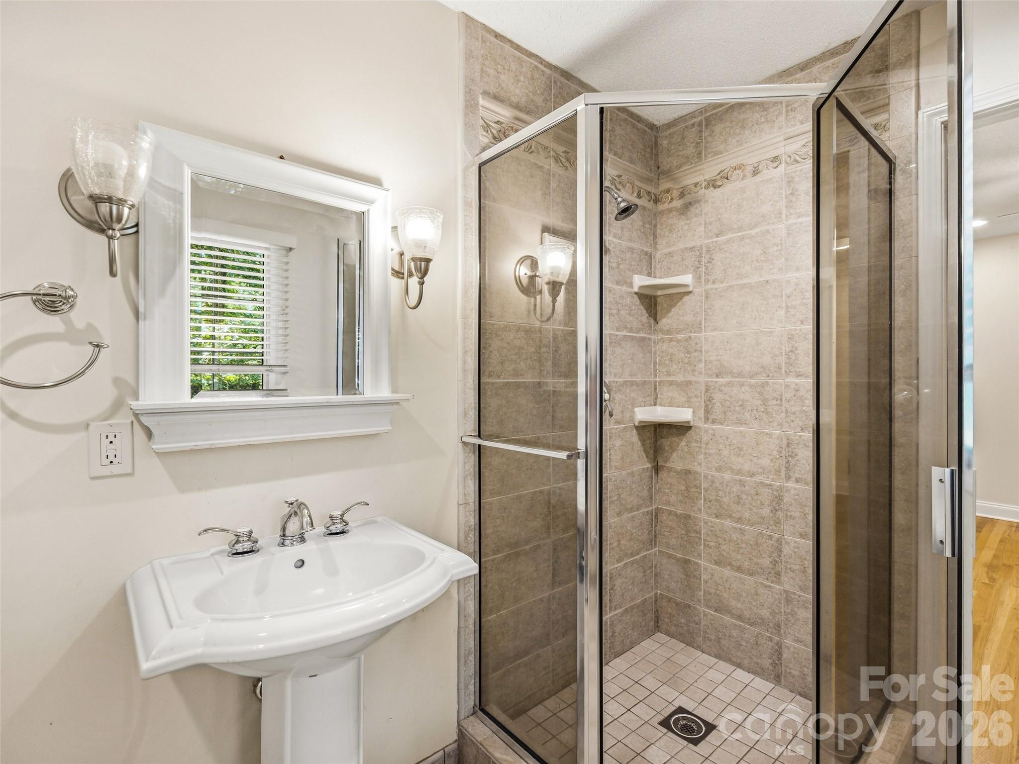 122 Stuyvesant Road Property Photo 44