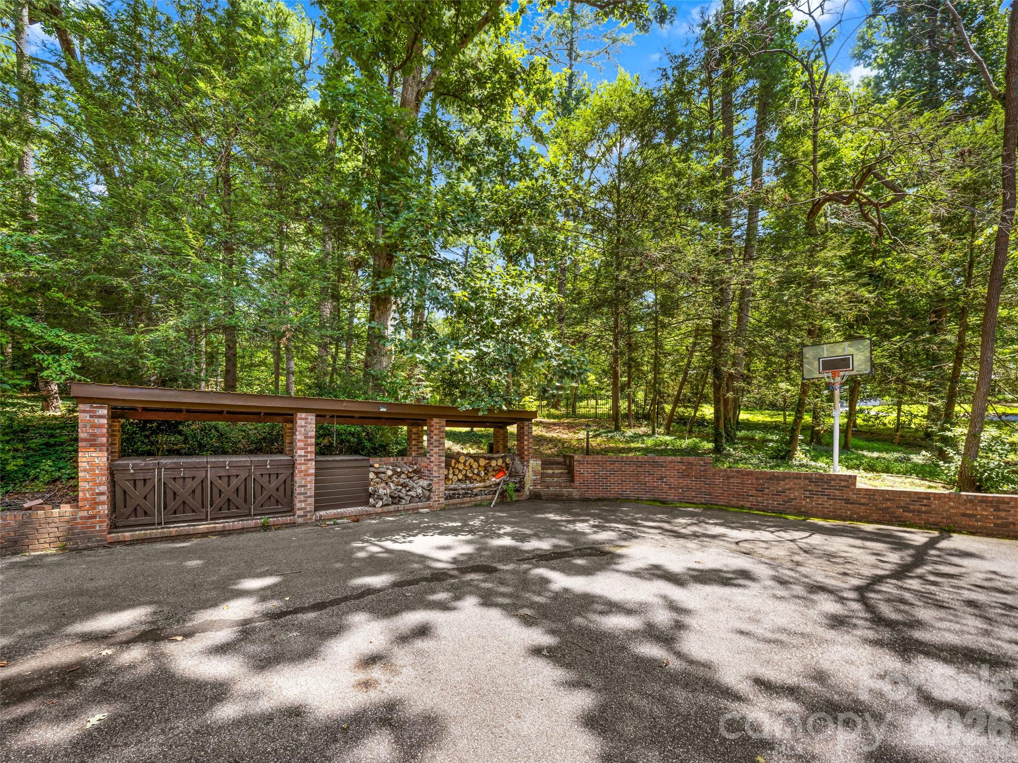 122 Stuyvesant Road Property Photo 48