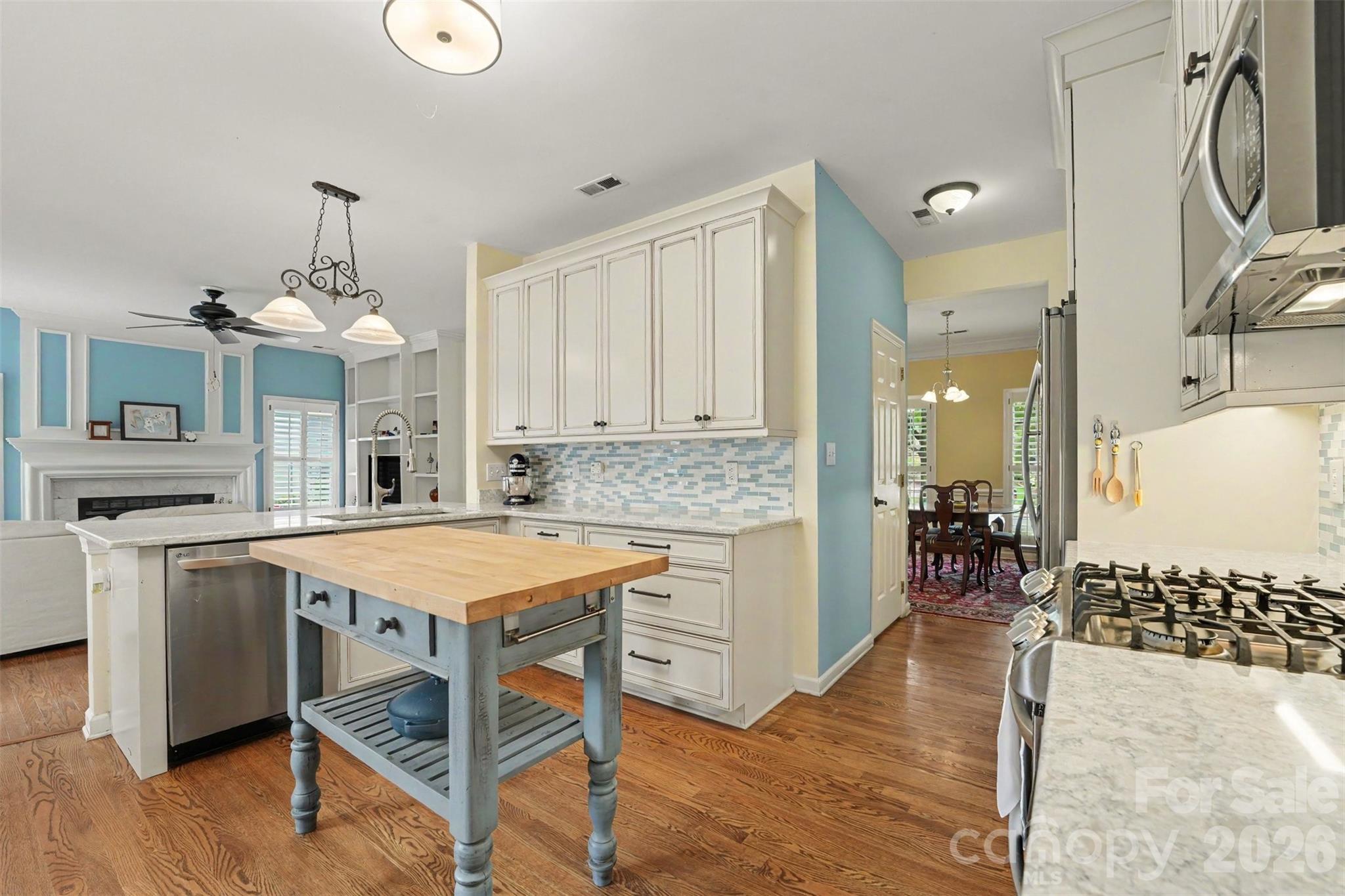 21315 Harken Drive Property Photo 8