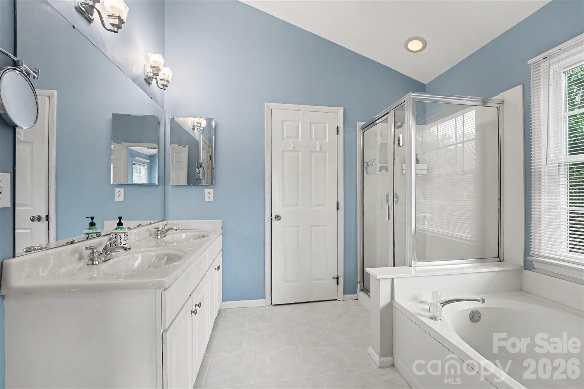 21315 Harken Drive Property Photo 16