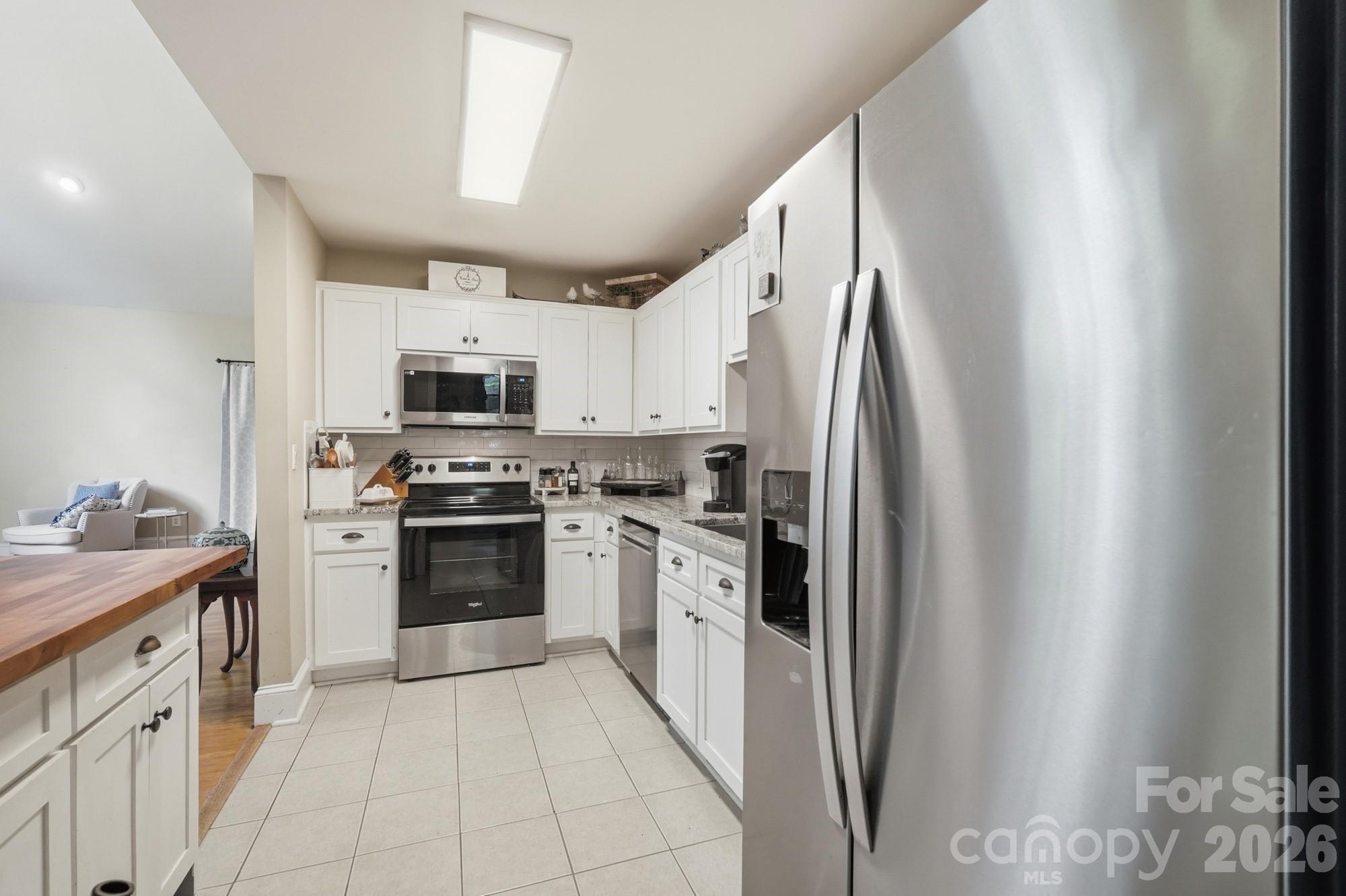 141 Oak Leaf Lane Property Photo 16