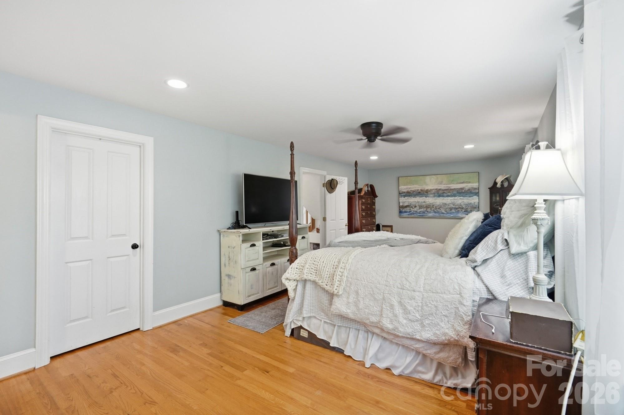 141 Oak Leaf Lane Property Photo 23