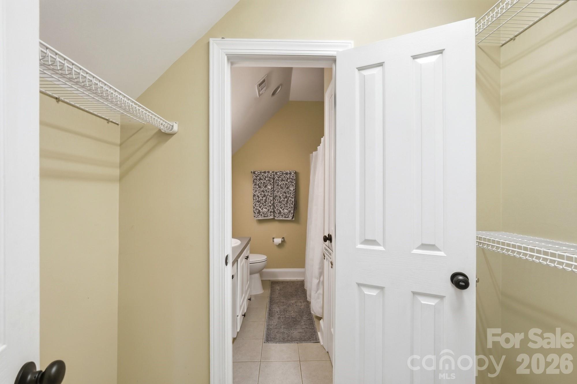 141 Oak Leaf Lane Property Photo 32