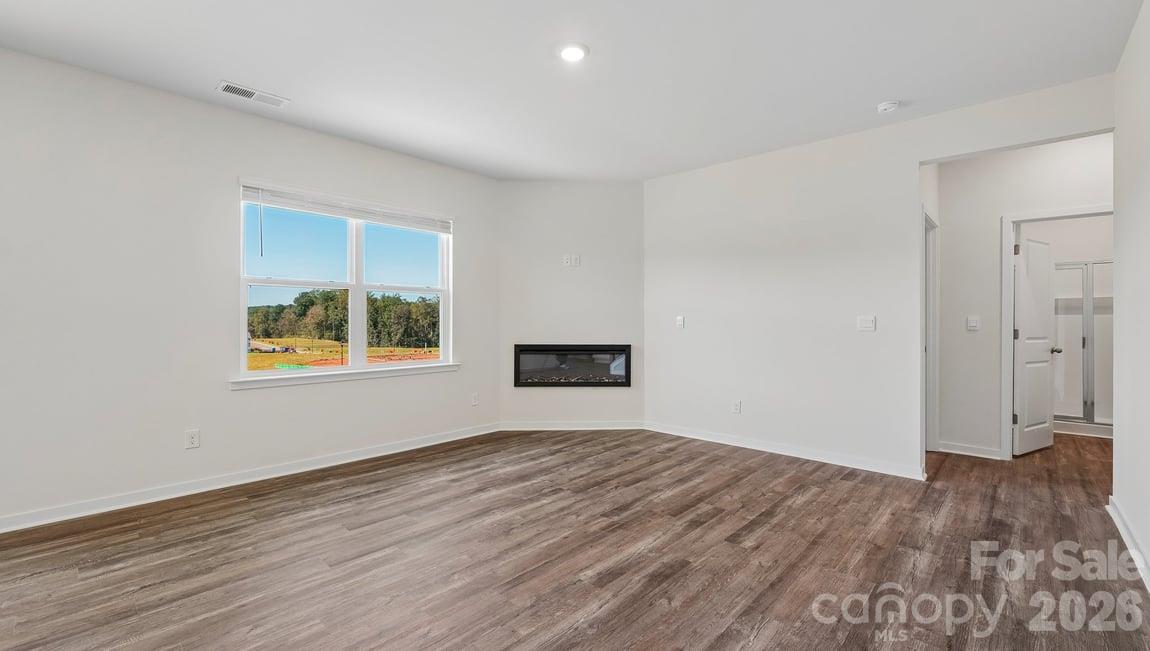 467 Dazzle Loop Property Photo 10