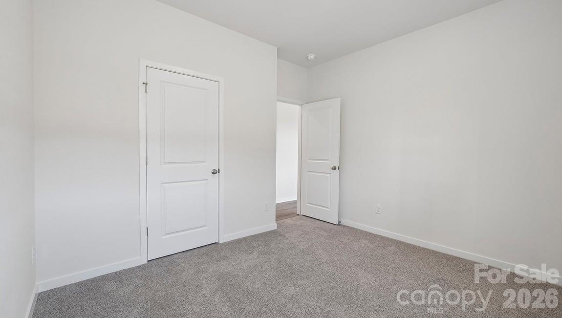 467 Dazzle Loop Property Photo 18