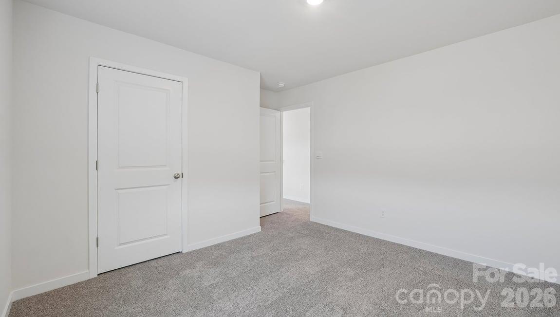 467 Dazzle Loop Property Photo 25
