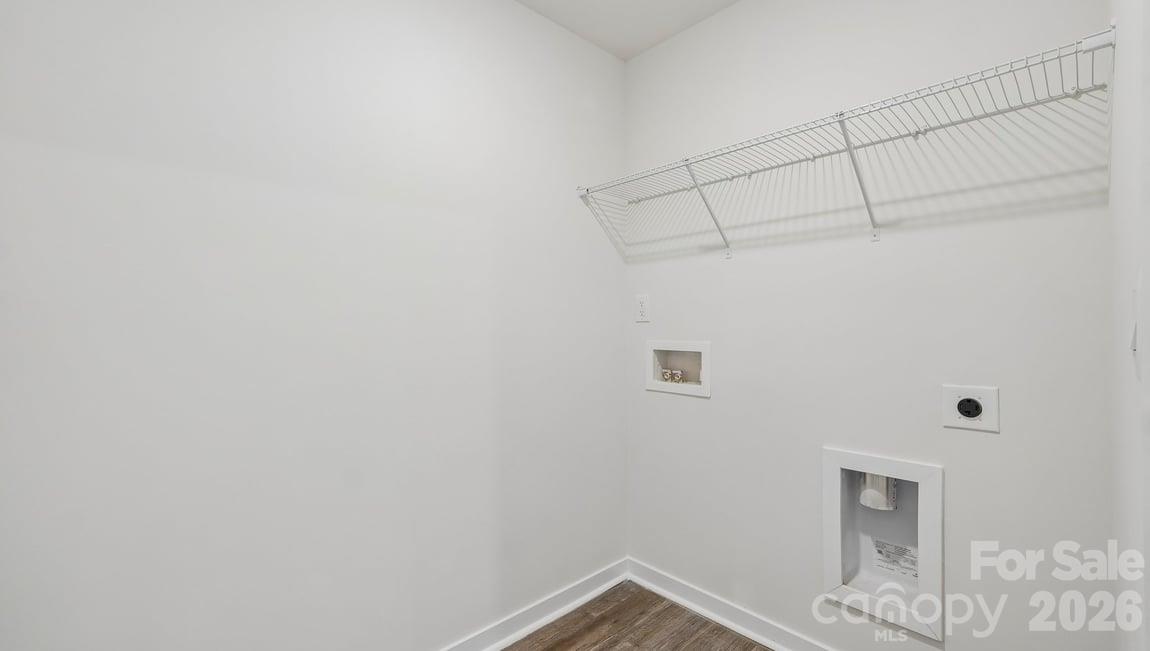 467 Dazzle Loop Property Photo 31