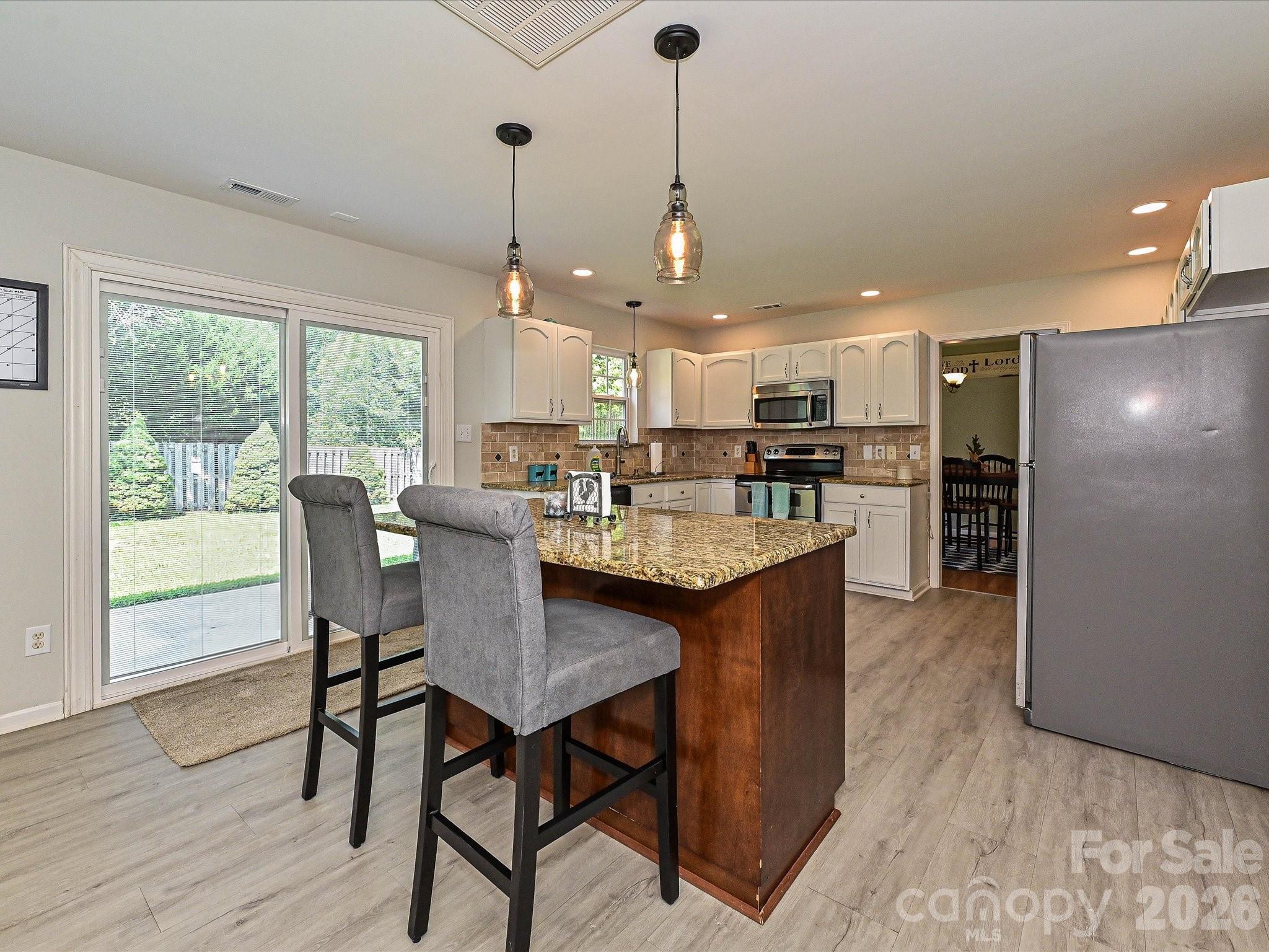 126 Rusty Nail Drive Property Photo 8