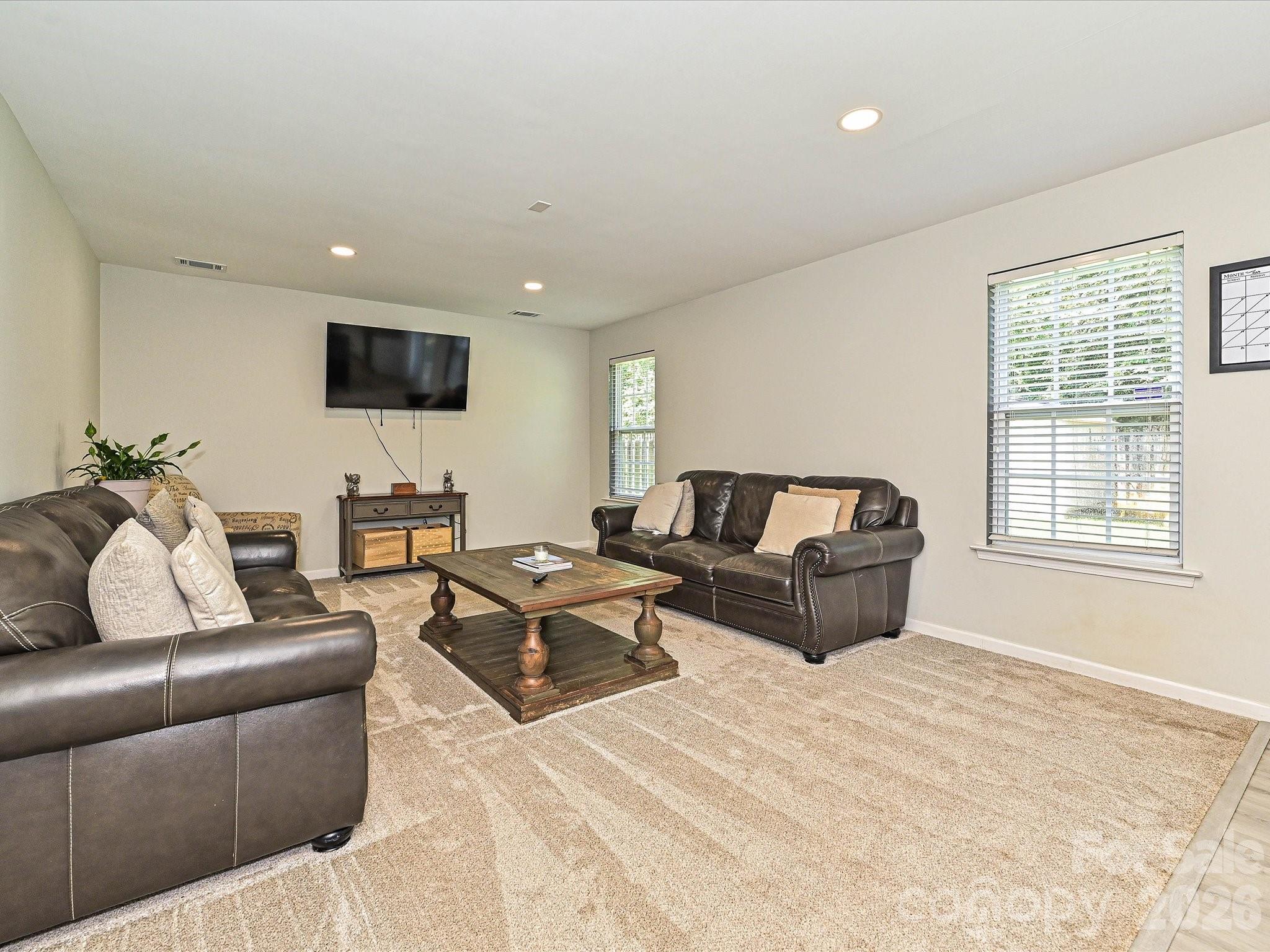 126 Rusty Nail Drive Property Photo 14