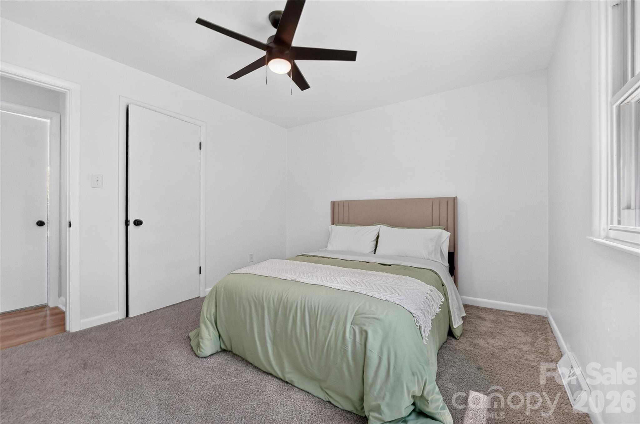 4040 Burnham Court Property Photo 15