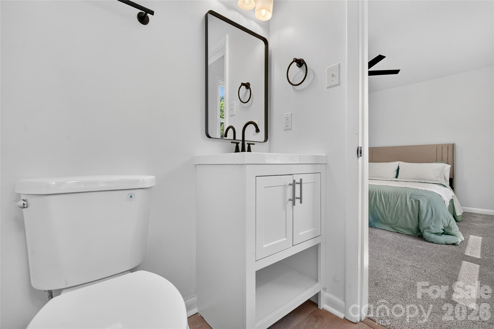 4040 Burnham Court Property Photo 17