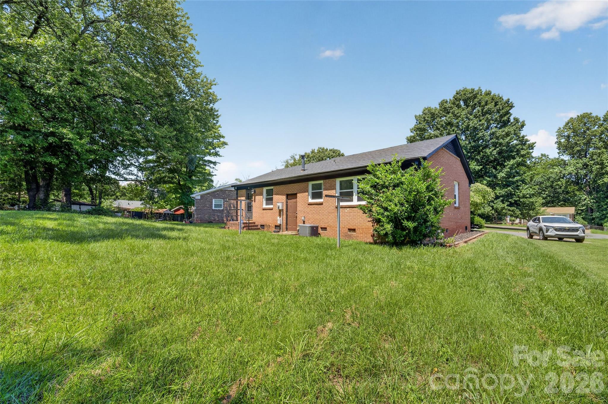 4040 Burnham Court Property Photo 21