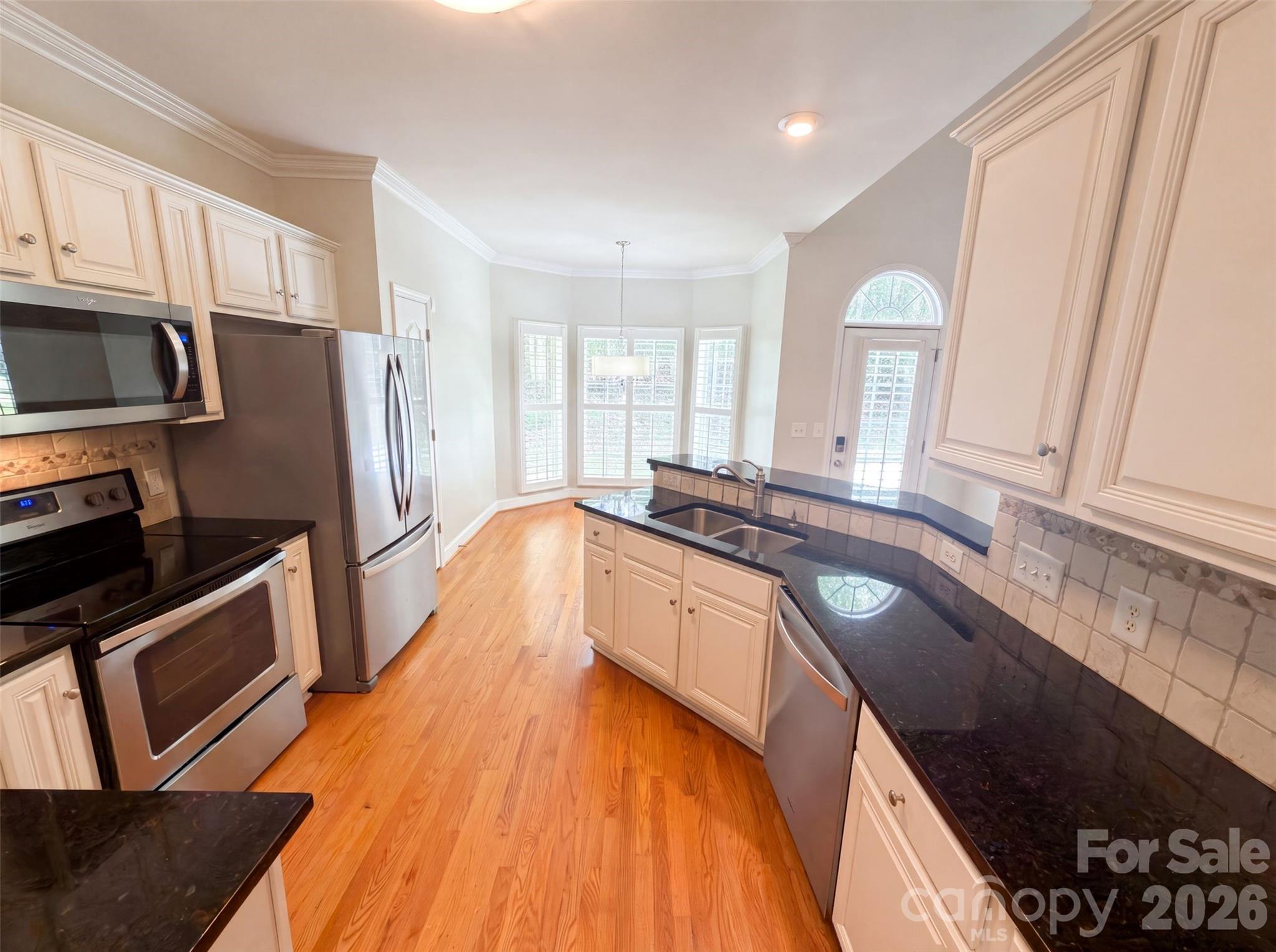 4528 Ferguson Circle Property Photo 2