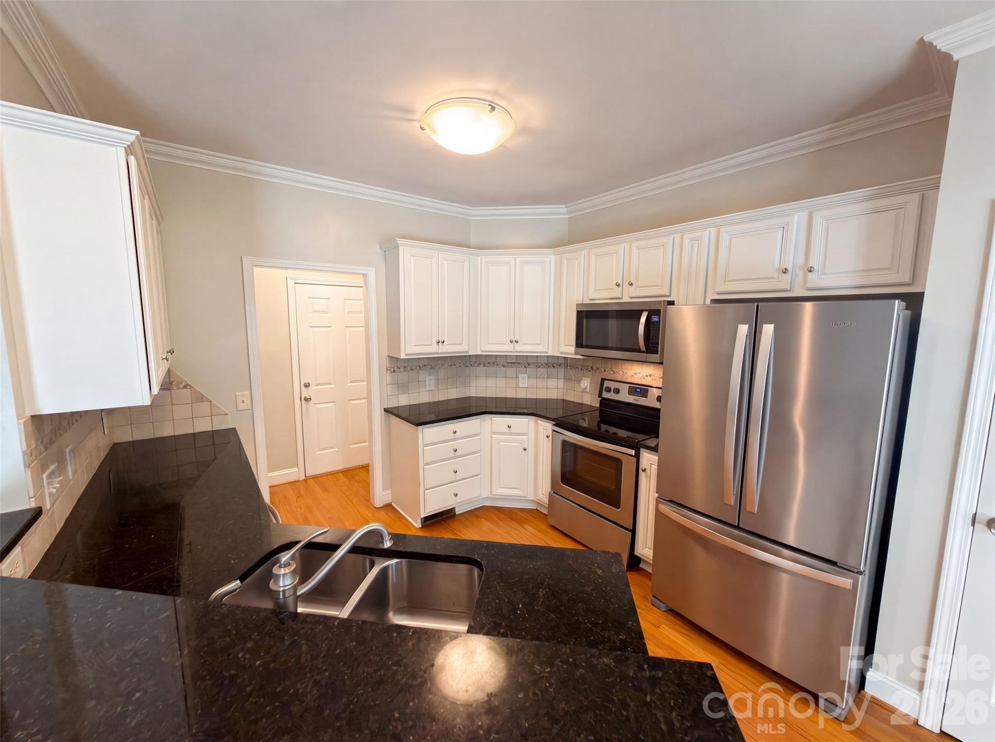 4528 Ferguson Circle Property Photo 16