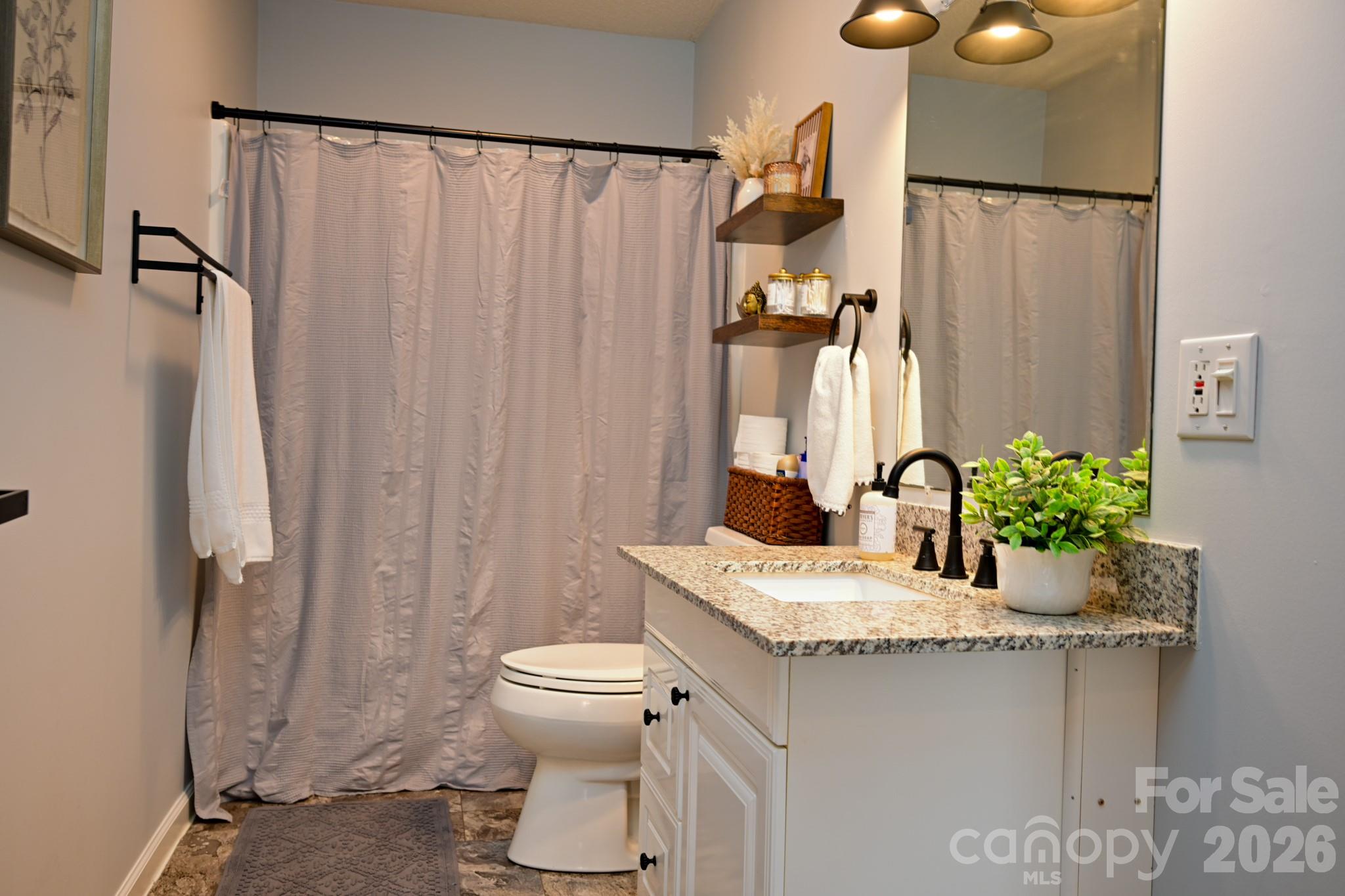 1151 Shady Lane Property Photo 12