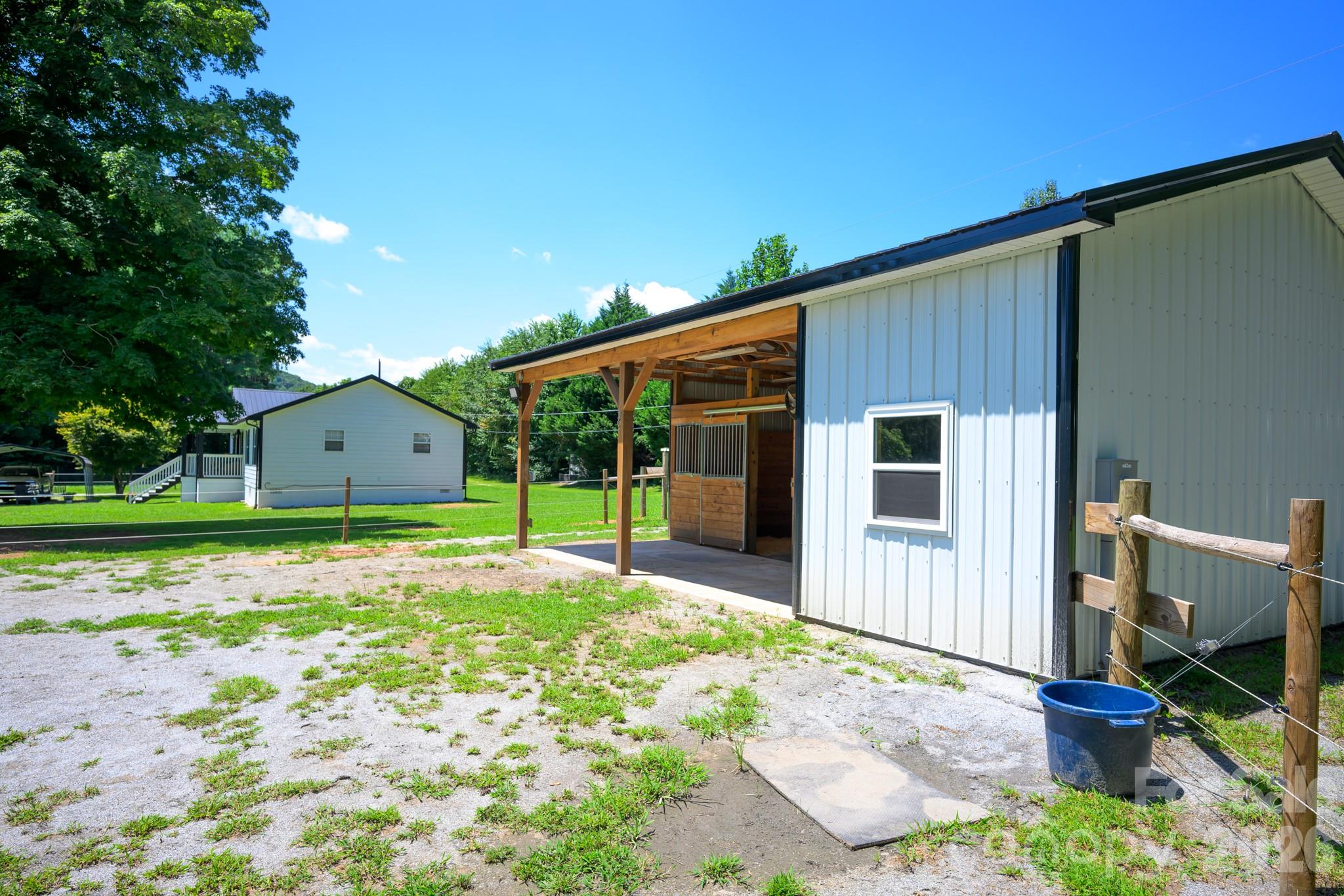 1151 Shady Lane Property Photo 25