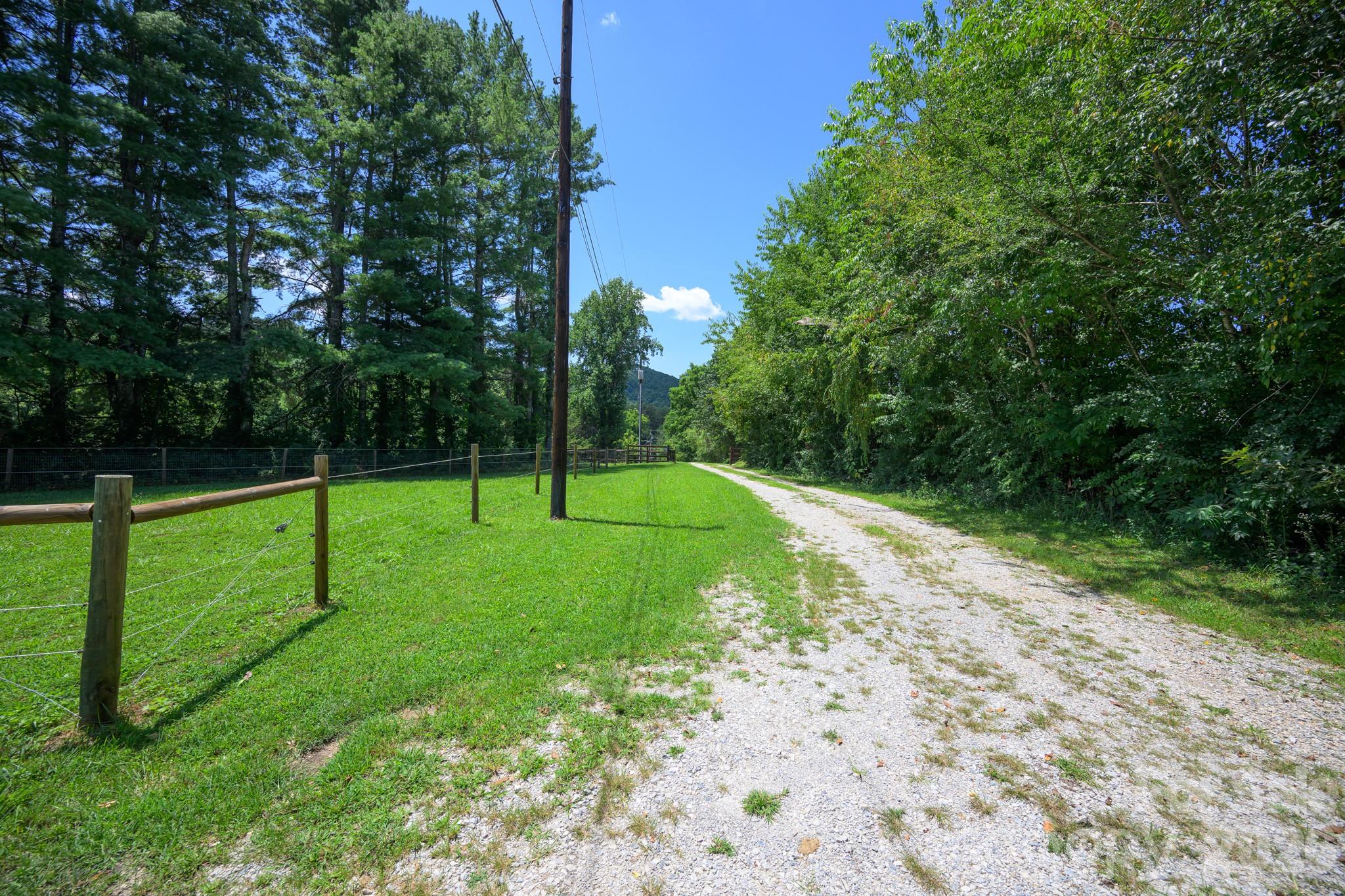 1151 Shady Lane Property Photo 31