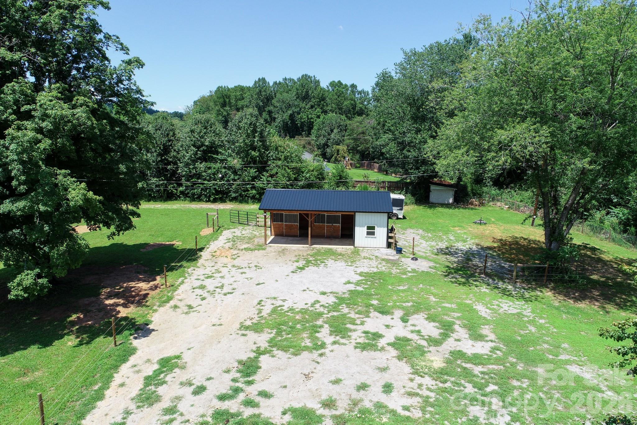 1151 Shady Lane Property Photo 32
