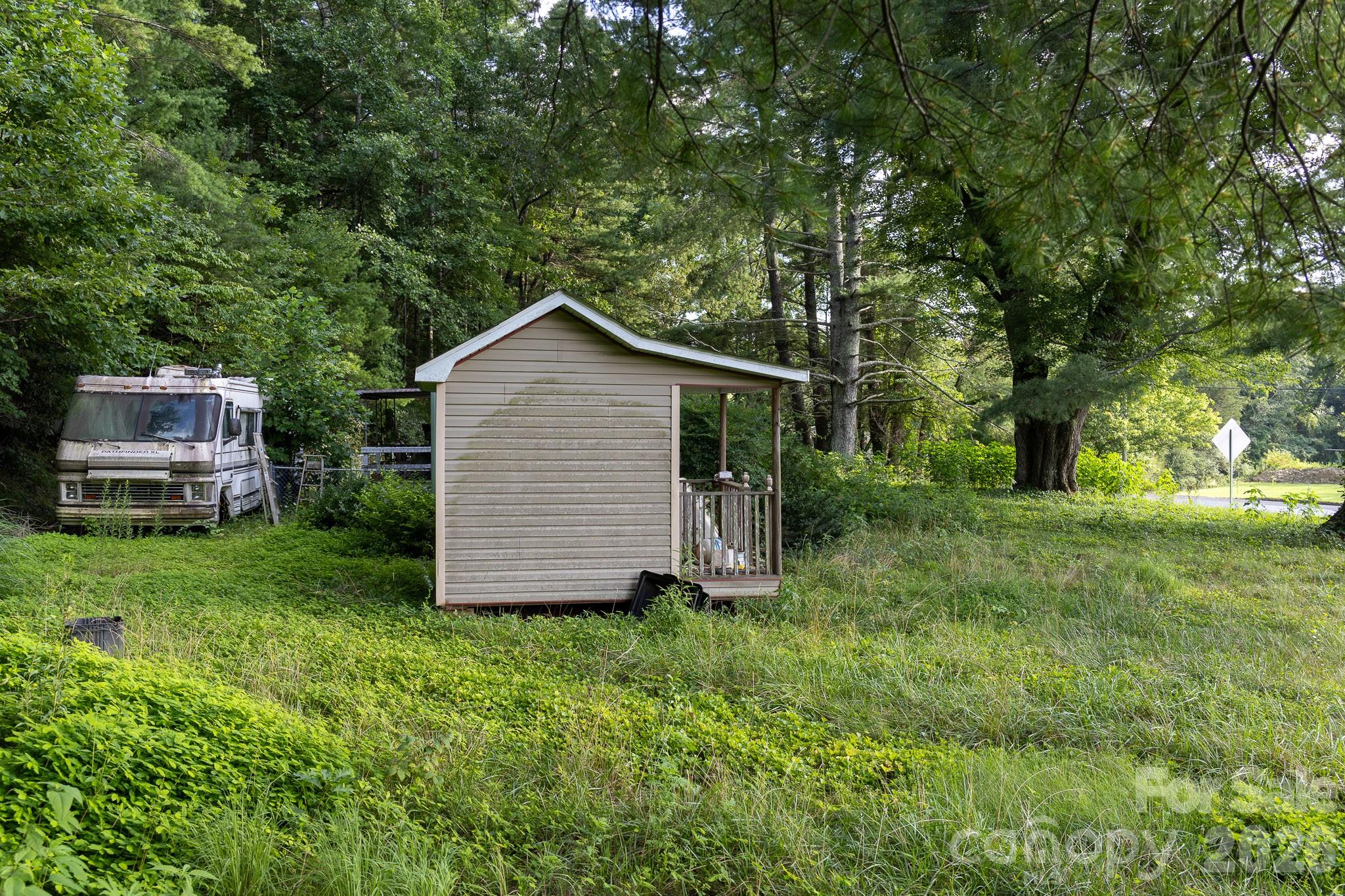 920 Mills Gap Road Property Photo 8