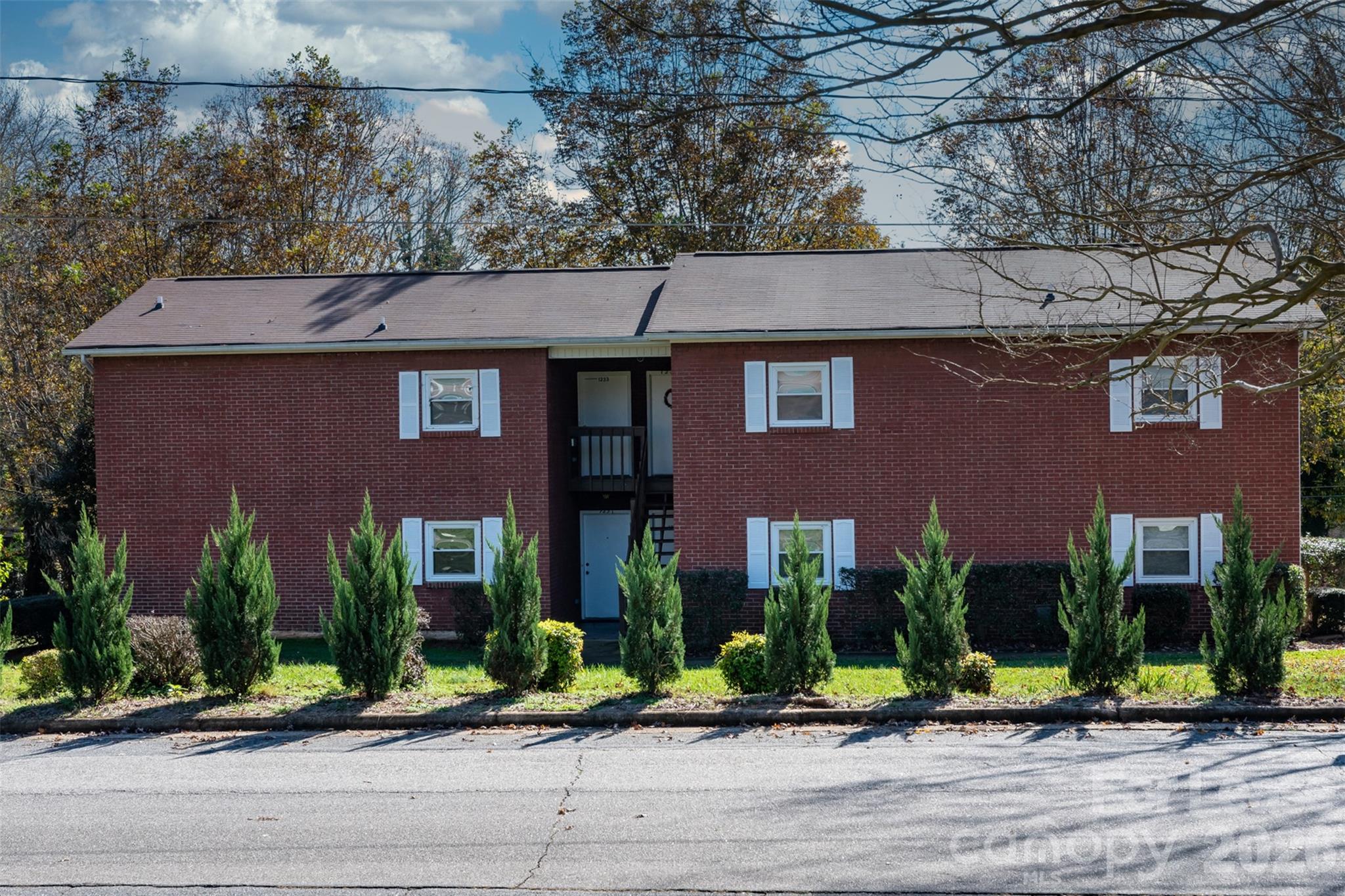 1235 15th Avenue Property Photo 1