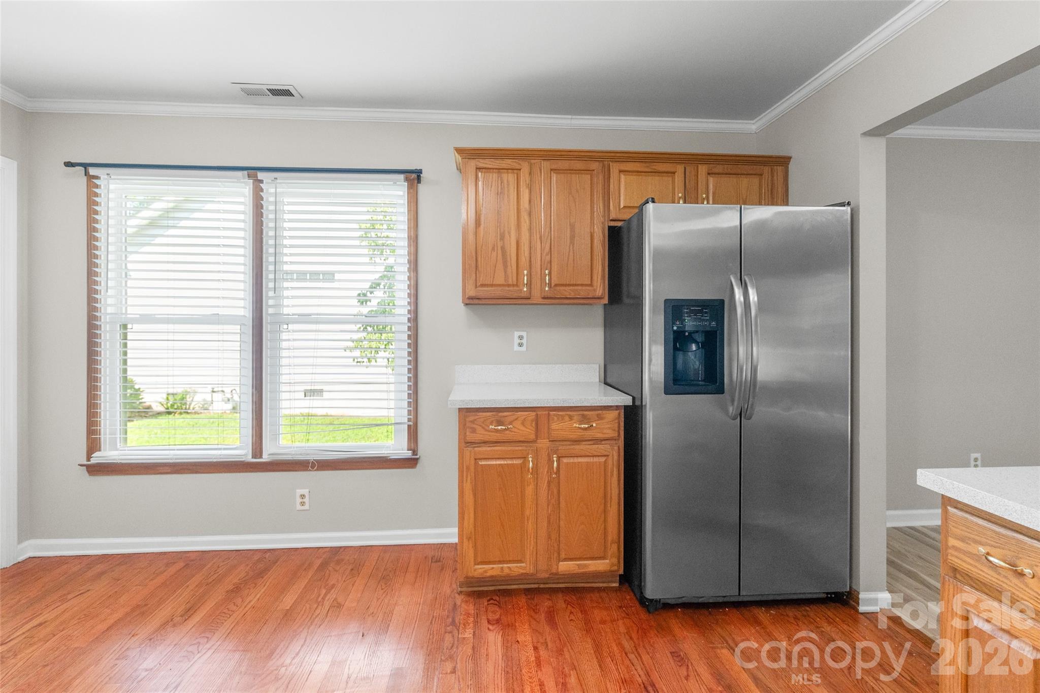 823 Thistledown Drive Property Photo 11