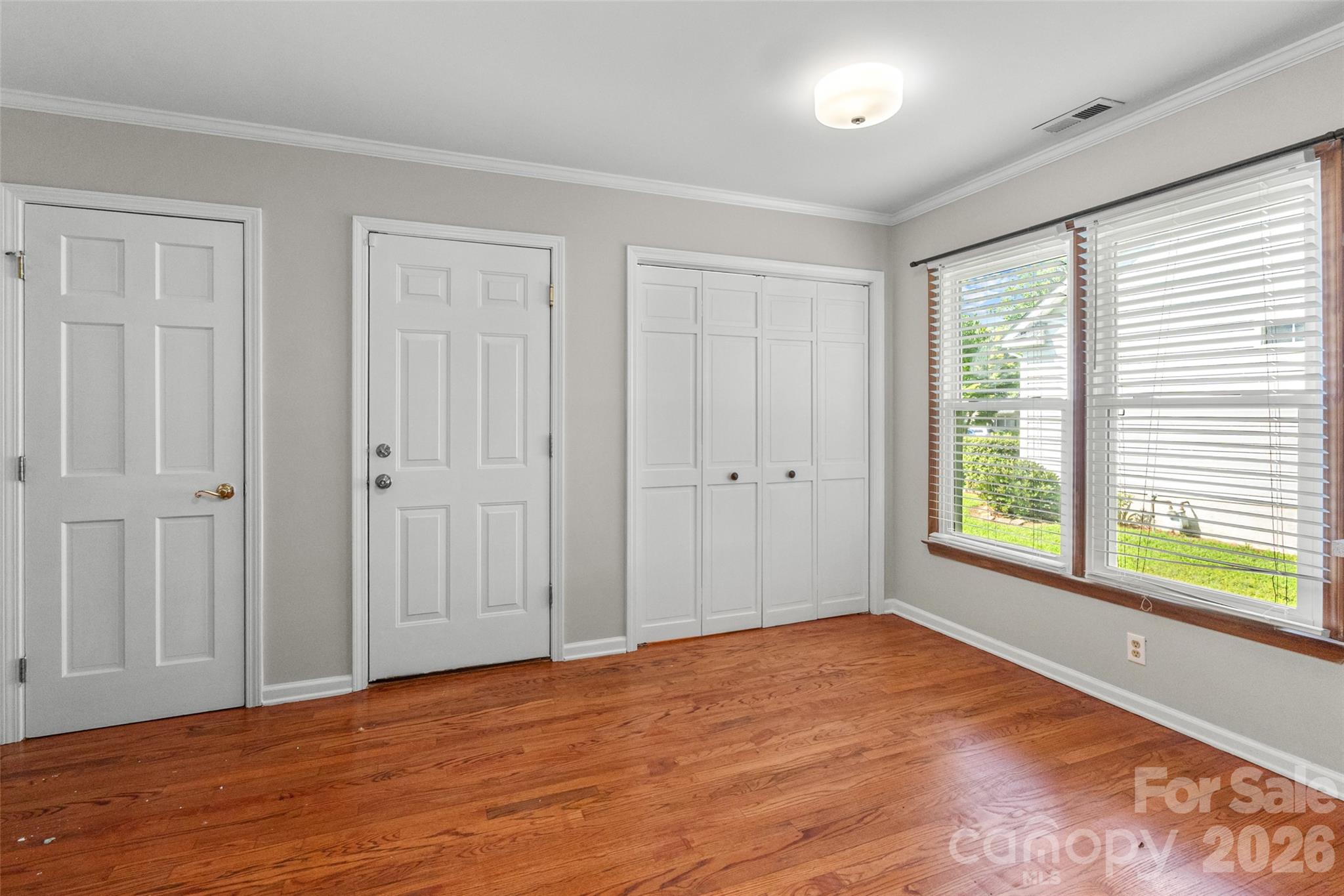 823 Thistledown Drive Property Photo 12