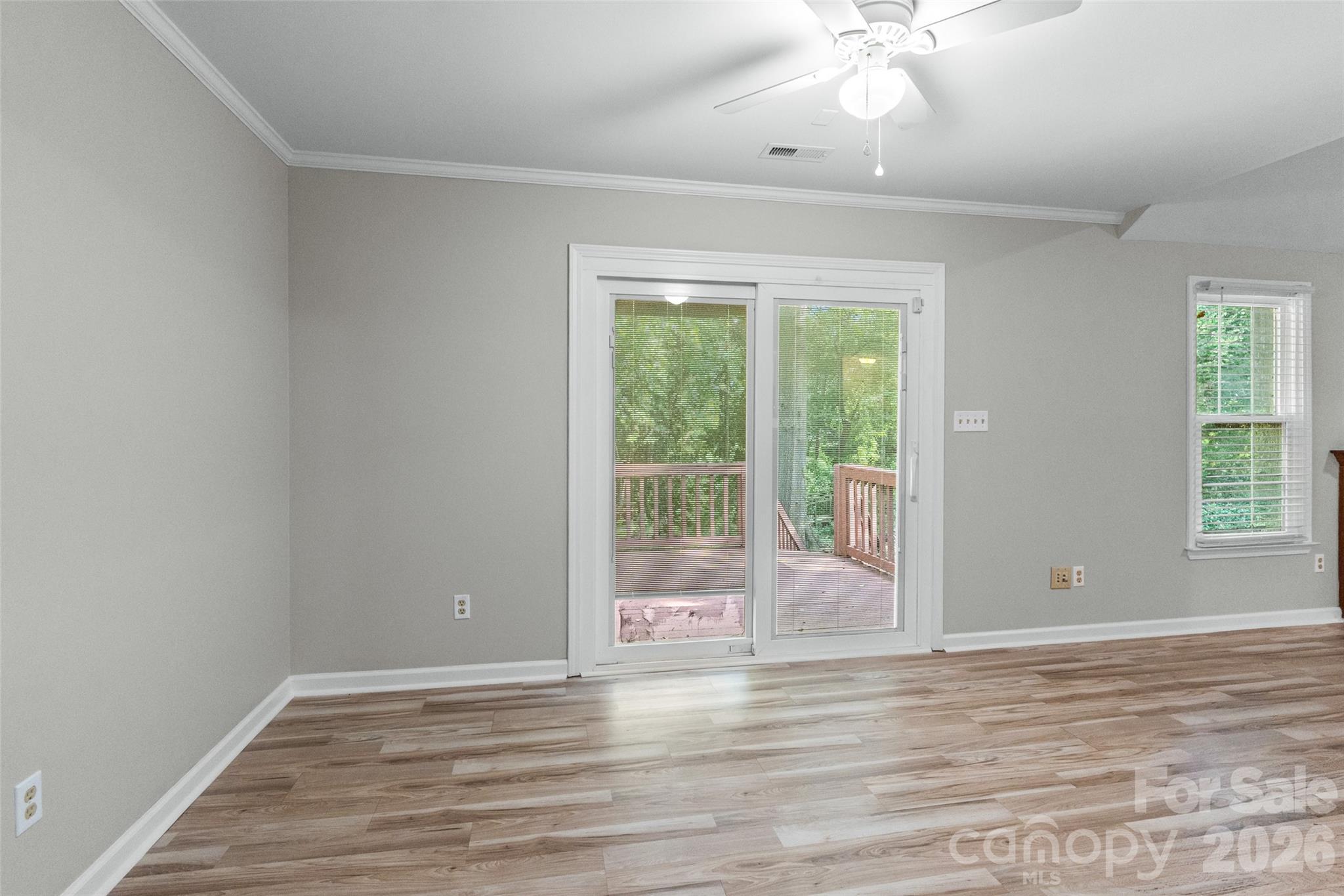 823 Thistledown Drive Property Photo 13