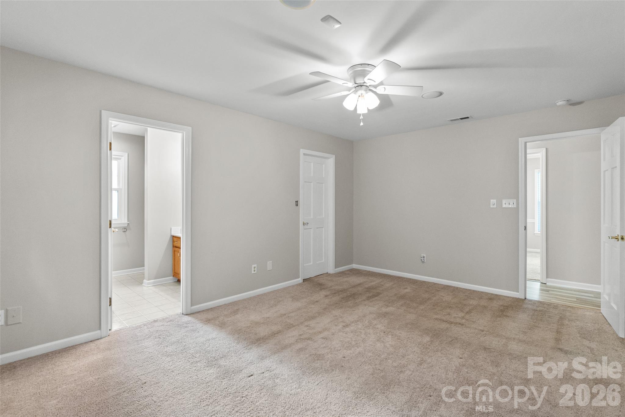 823 Thistledown Drive Property Photo 17