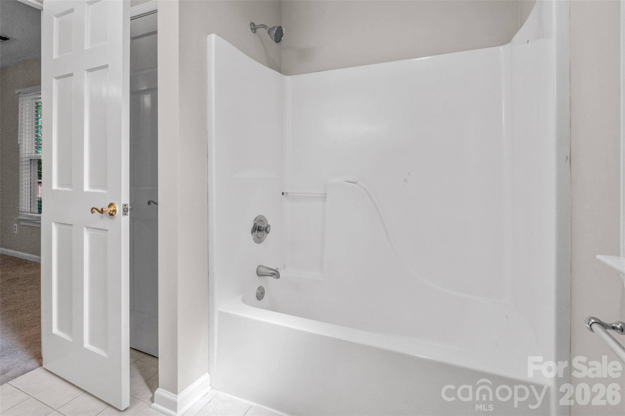 823 Thistledown Drive Property Photo 19