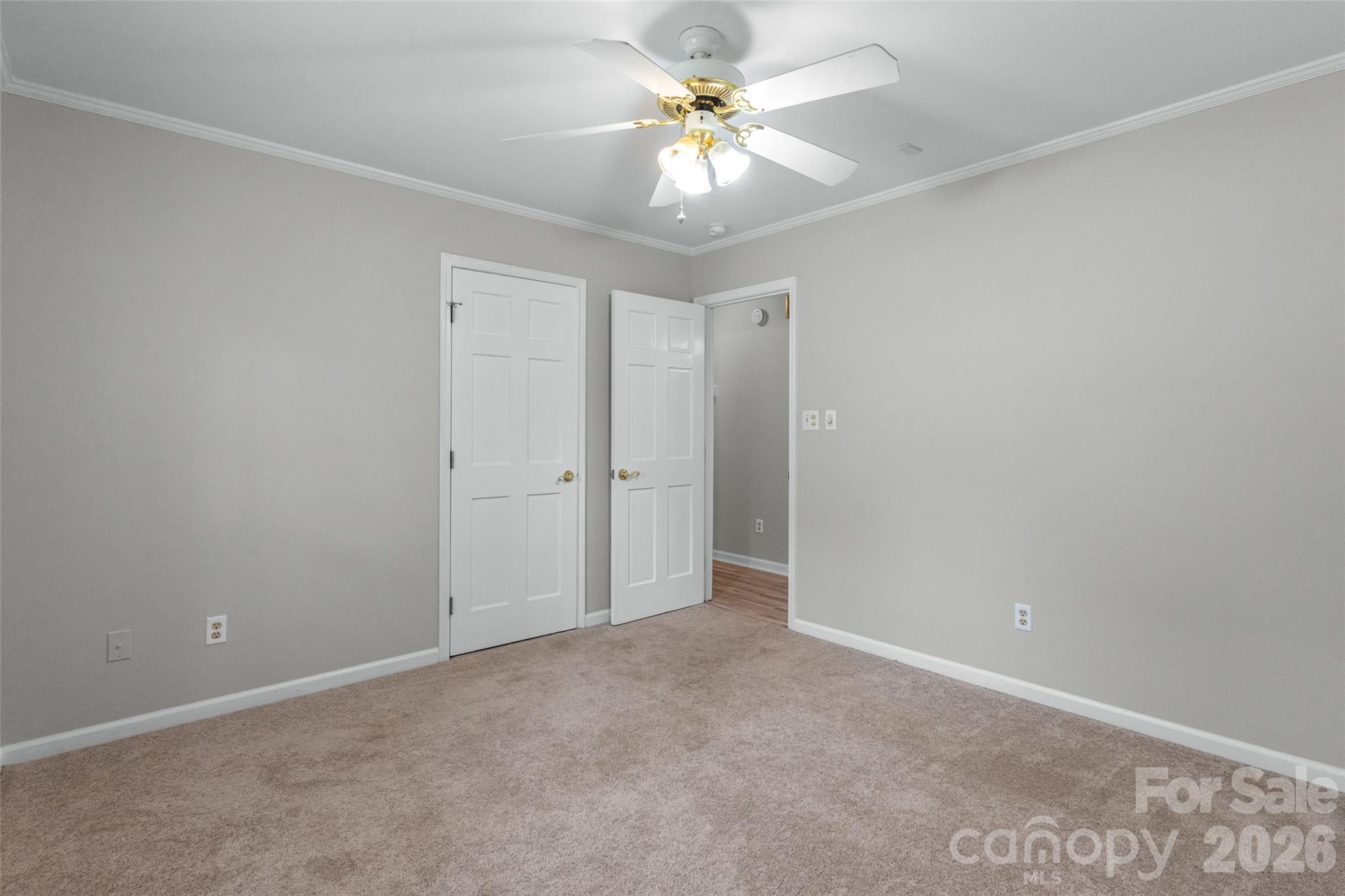 823 Thistledown Drive Property Photo 23